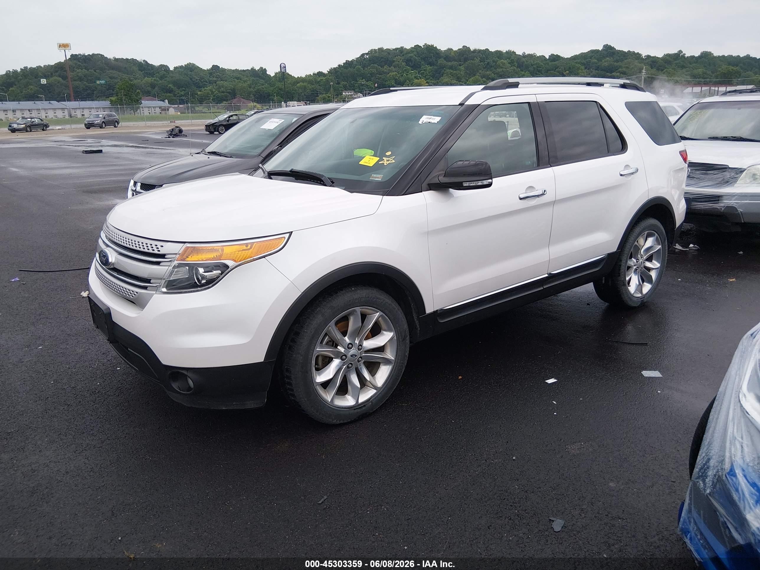 2013 Ford Explorer Xlt White vin: 1FM5K8D89DGC67760