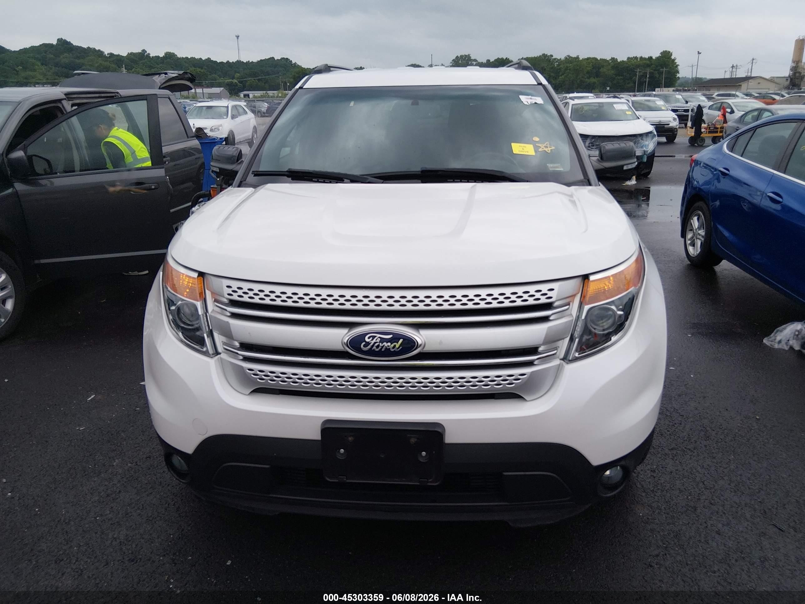 2013 Ford Explorer Xlt White vin: 1FM5K8D89DGC67760