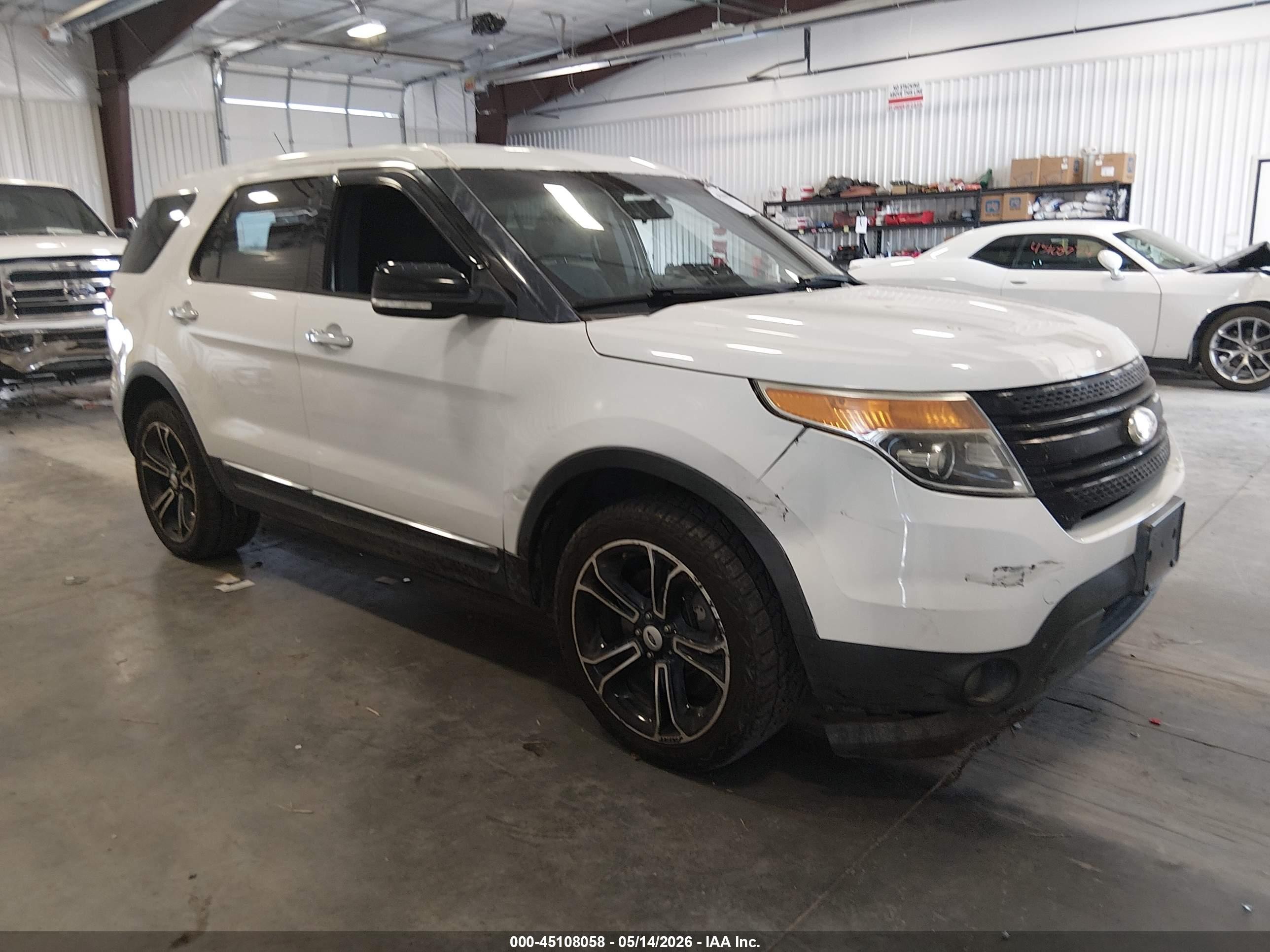 2014 Ford Explorer Xlt White vin: 1FM5K8D89EGA14620