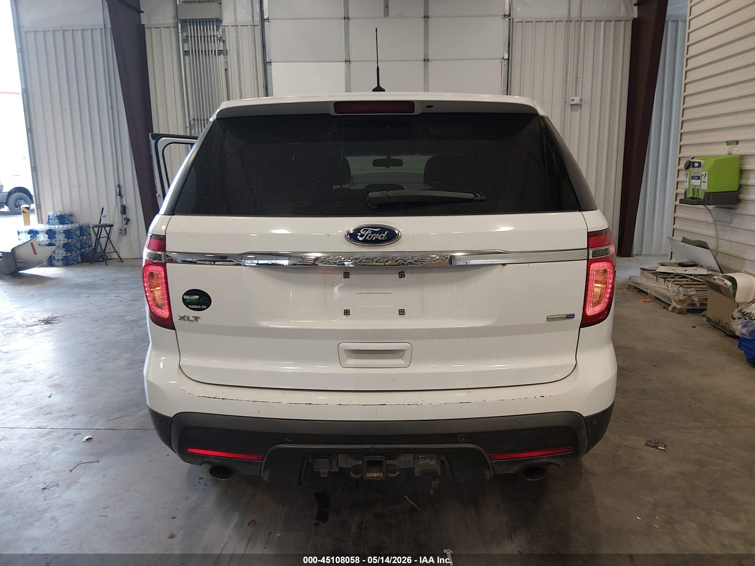 2014 Ford Explorer Xlt White vin: 1FM5K8D89EGA14620