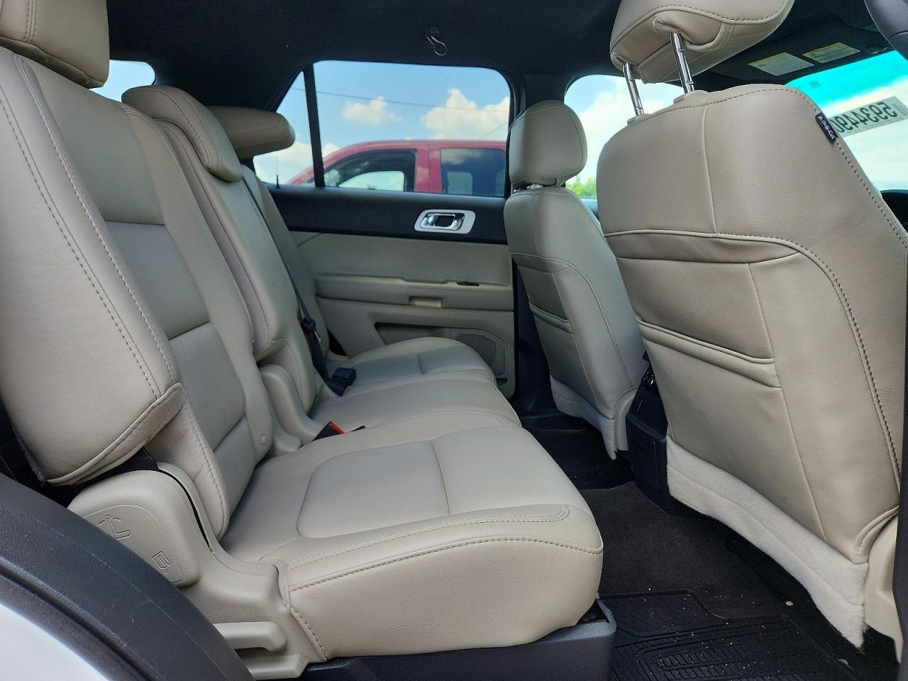 2014 Ford Explorer Xlt White vin: 1FM5K8D89EGA79452