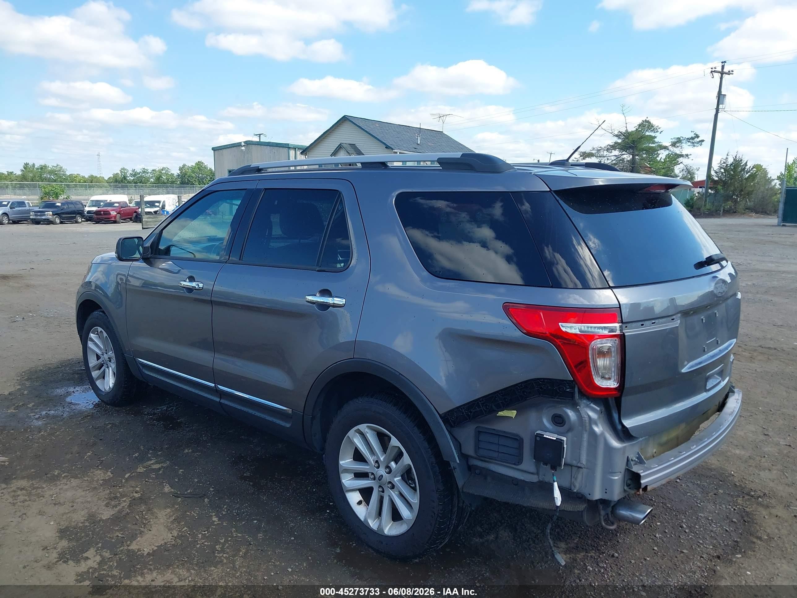 2014 Ford Explorer Xlt Серый vin: 1FM5K8D89EGA86174