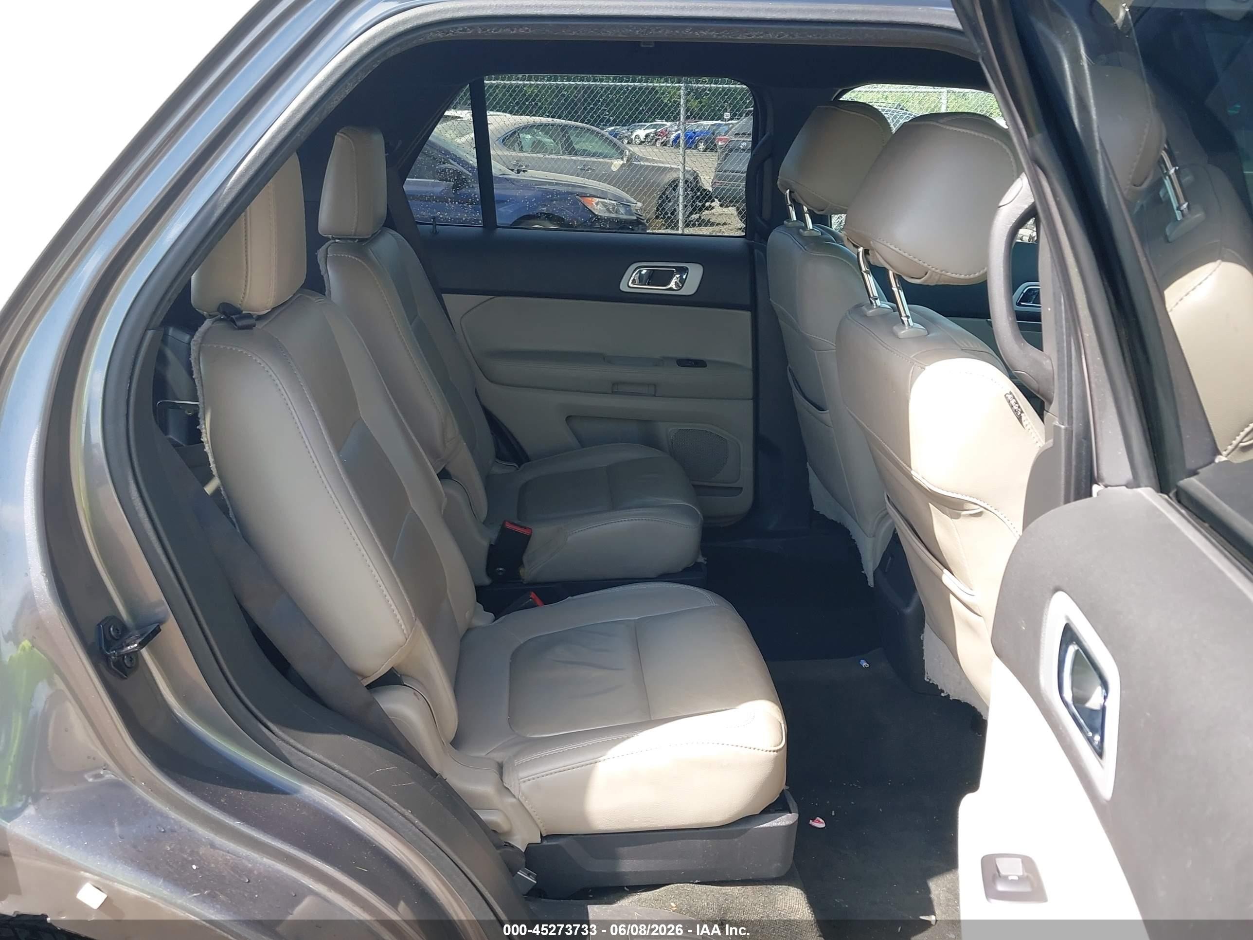 2014 Ford Explorer Xlt Серый vin: 1FM5K8D89EGA86174