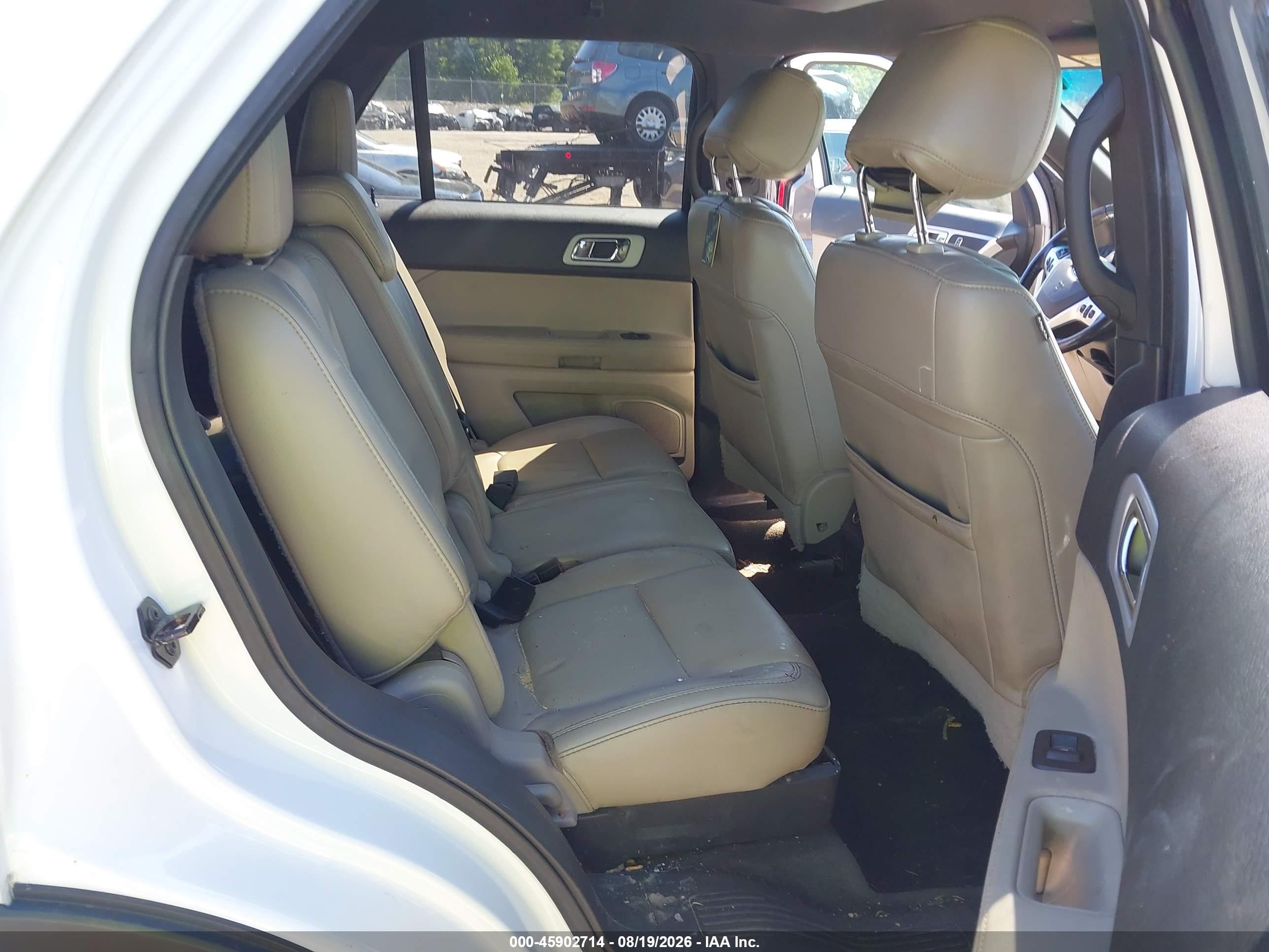2014 Ford Explorer Xlt Silver vin: 1FM5K8D89EGB65859