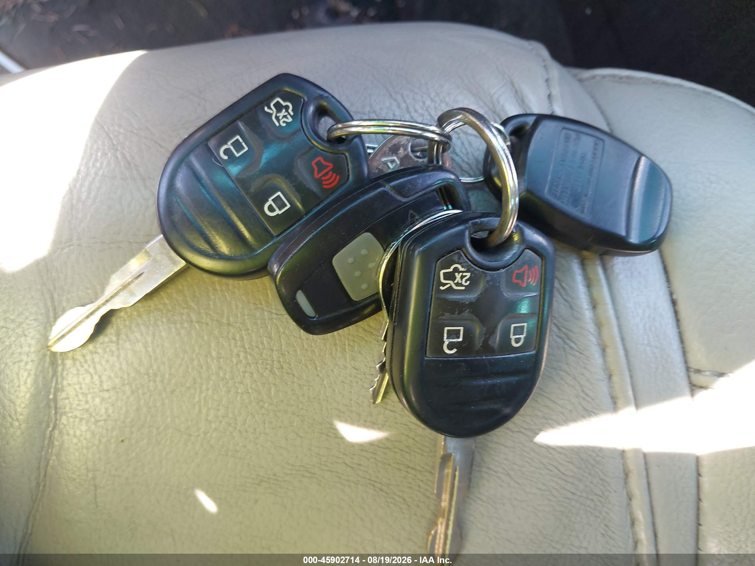 2014 Ford Explorer Xlt Silver vin: 1FM5K8D89EGB65859