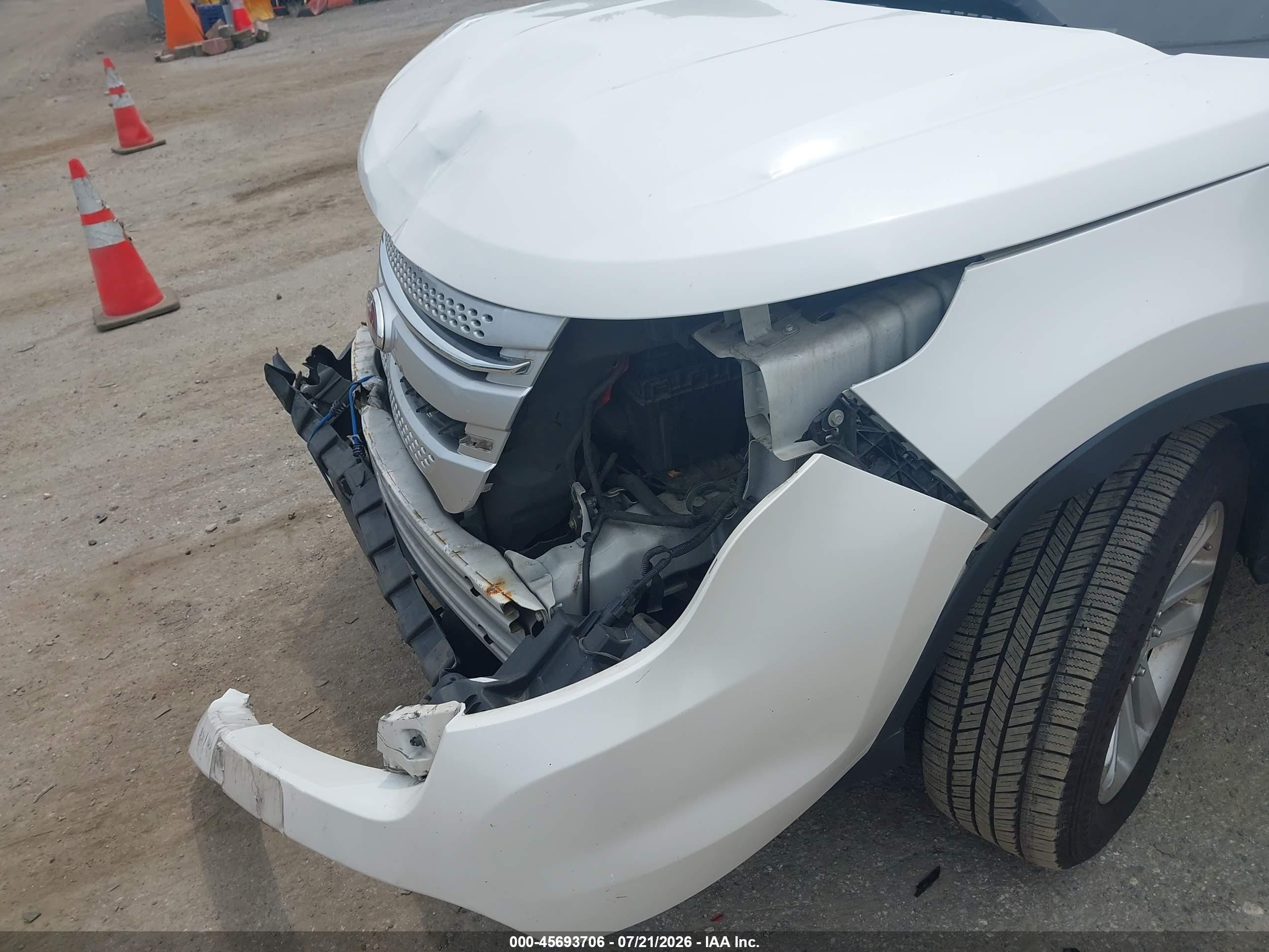 2014 Ford Explorer Xlt White vin: 1FM5K8D89EGB76716