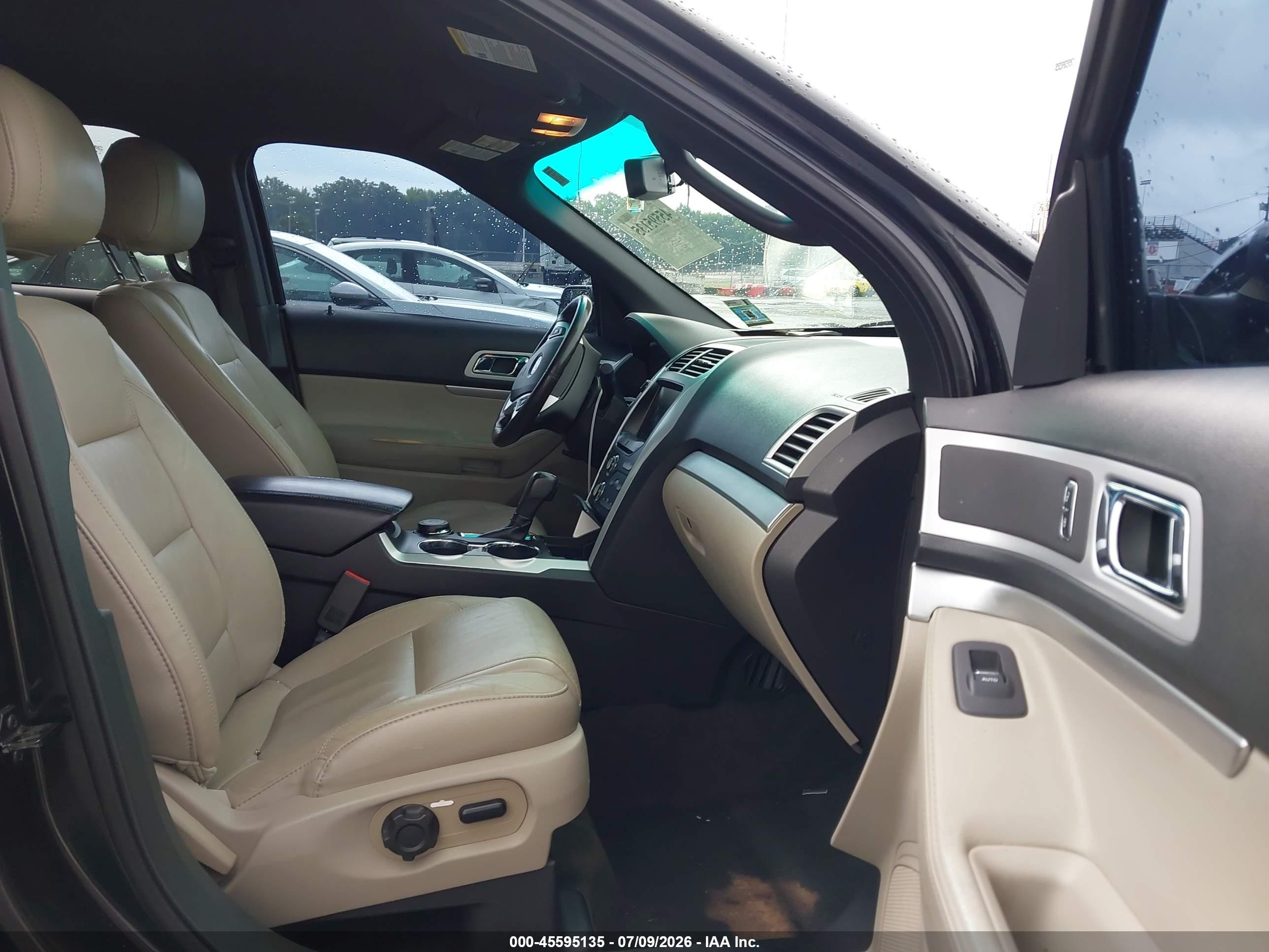 2014 Ford Explorer Xlt Black vin: 1FM5K8D89EGB87604