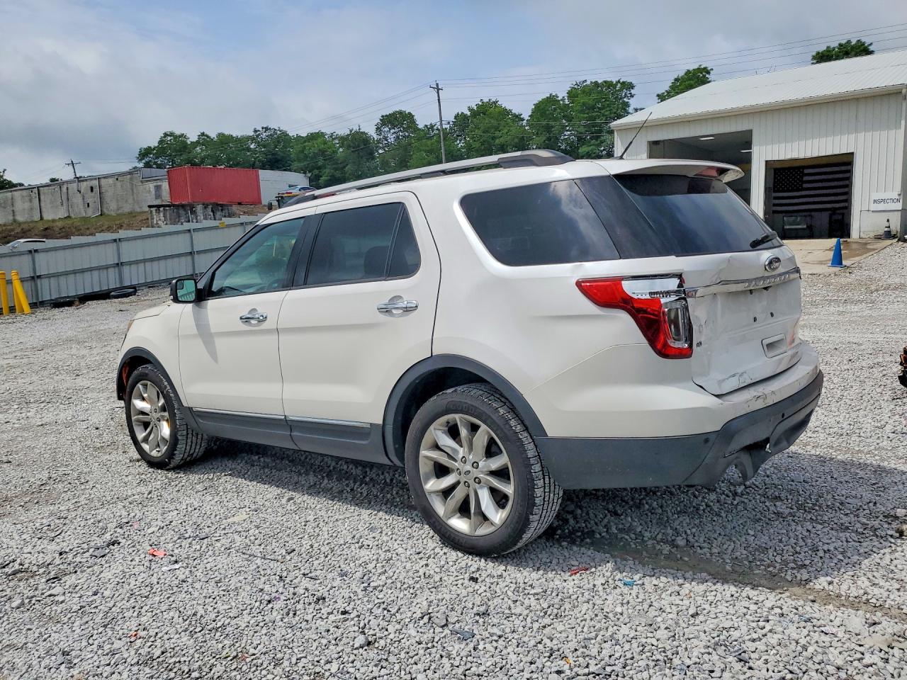 2014 Ford Explorer Xlt White vin: 1FM5K8D89EGC32637
