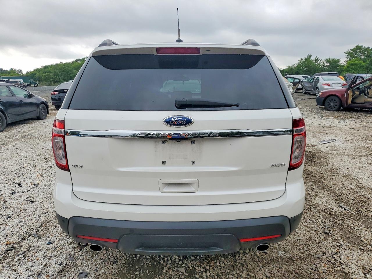2015 Ford Explorer Xlt Белый vin: 1FM5K8D89FGA50812
