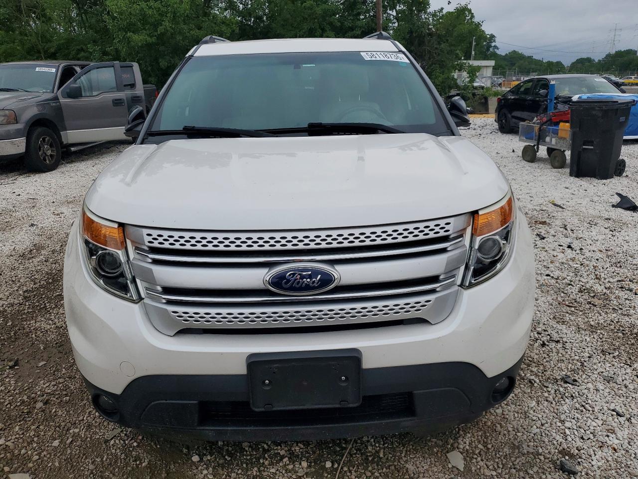 2015 Ford Explorer Xlt Белый vin: 1FM5K8D89FGA50812