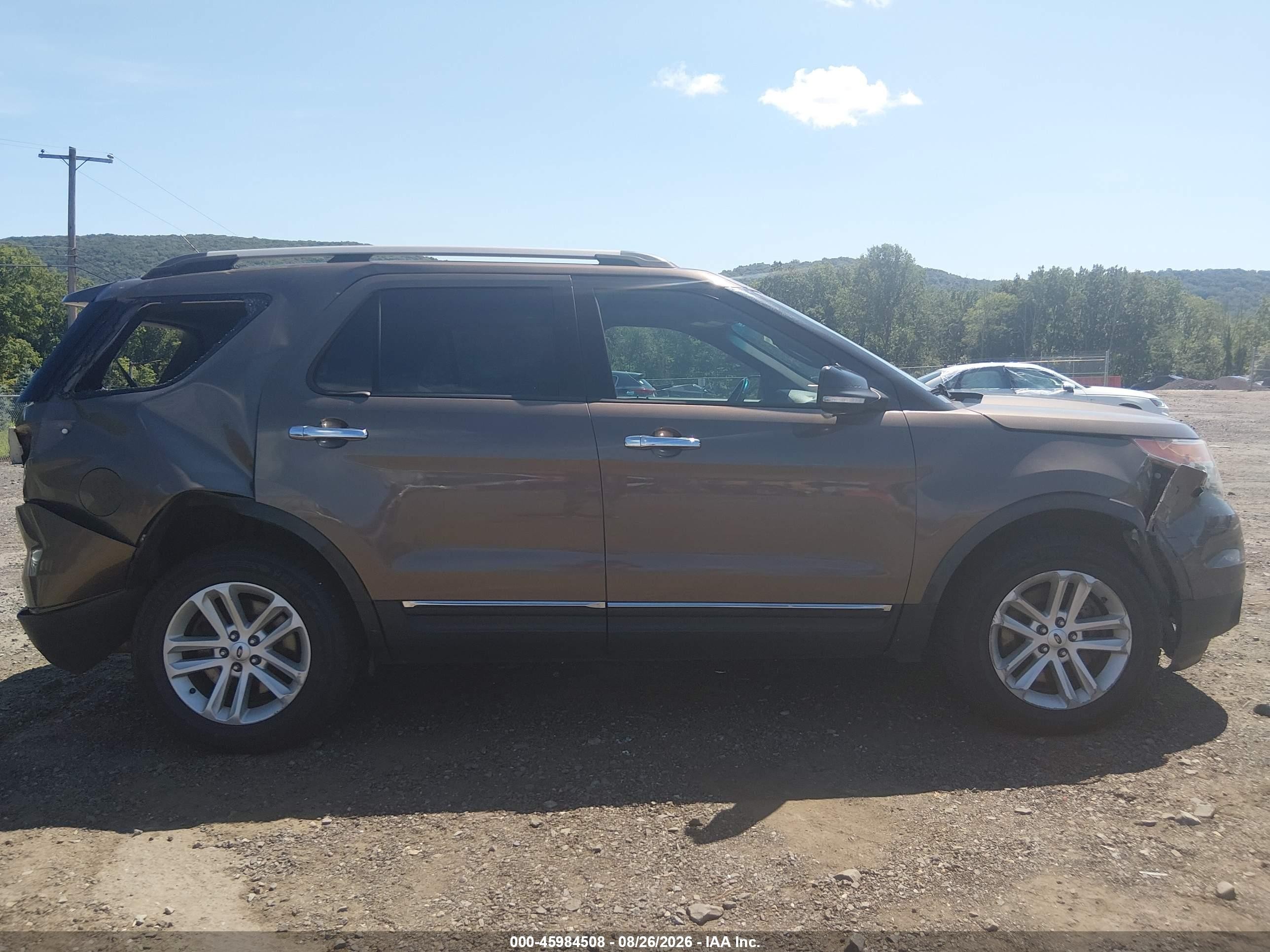 2015 Ford Explorer Xlt Коричневый vin: 1FM5K8D89FGA91084