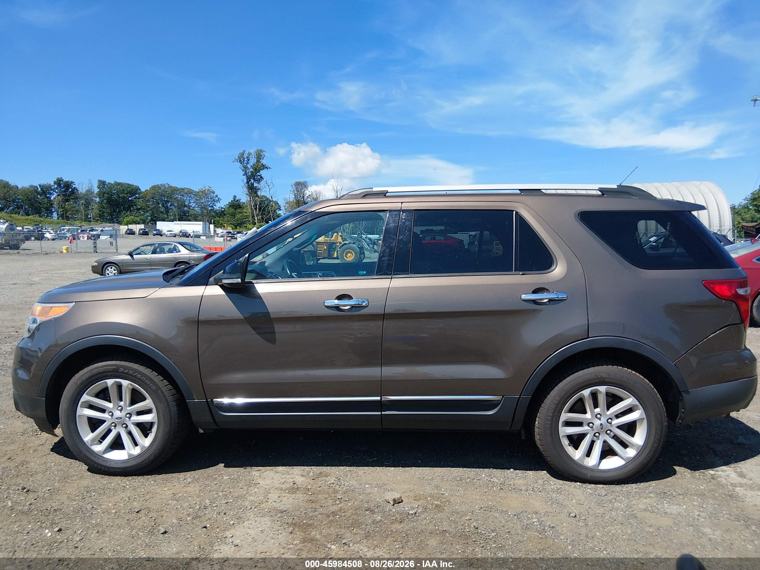 2015 Ford Explorer Xlt Коричневый vin: 1FM5K8D89FGA91084