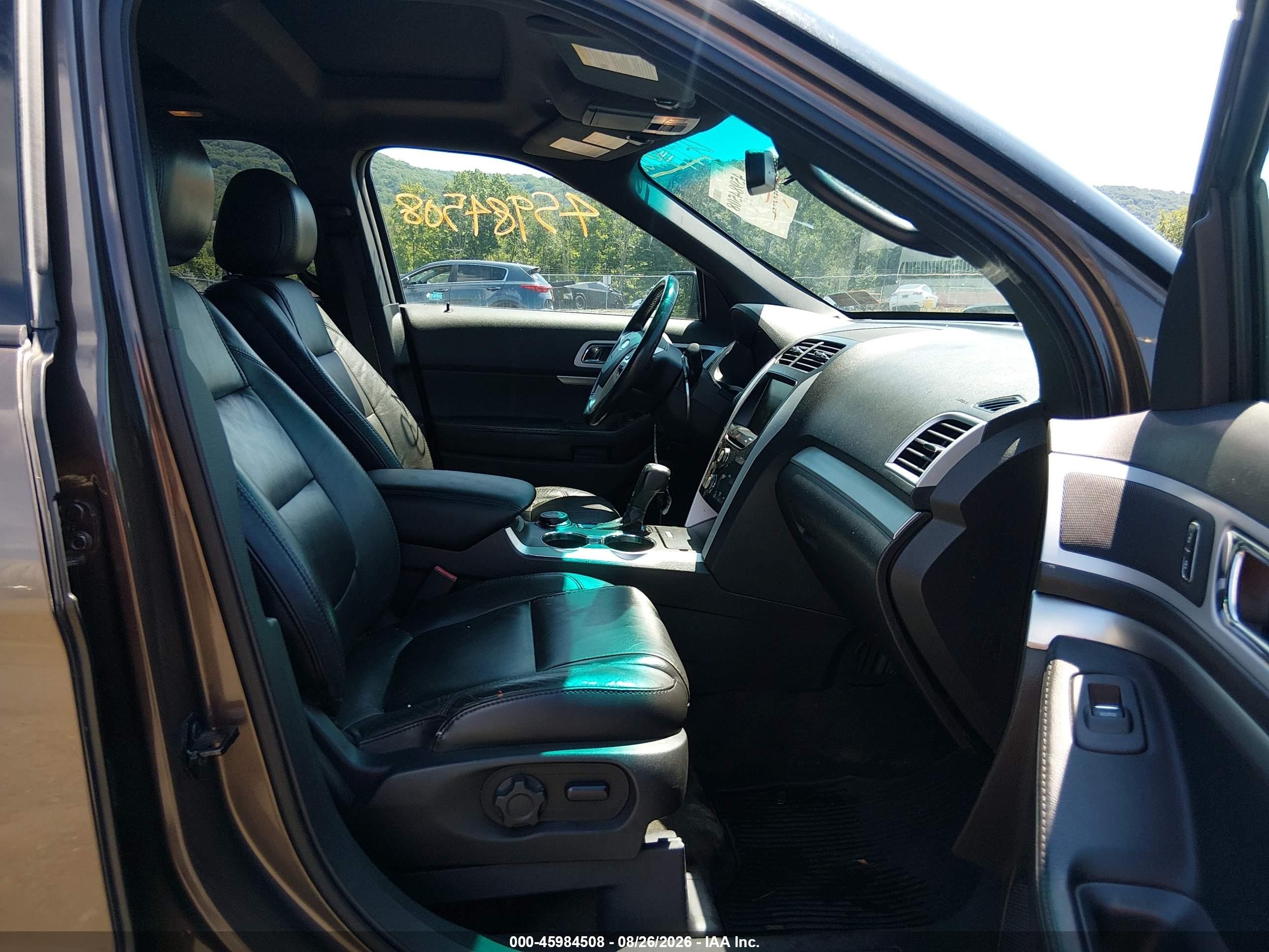 2015 Ford Explorer Xlt Коричневый vin: 1FM5K8D89FGA91084