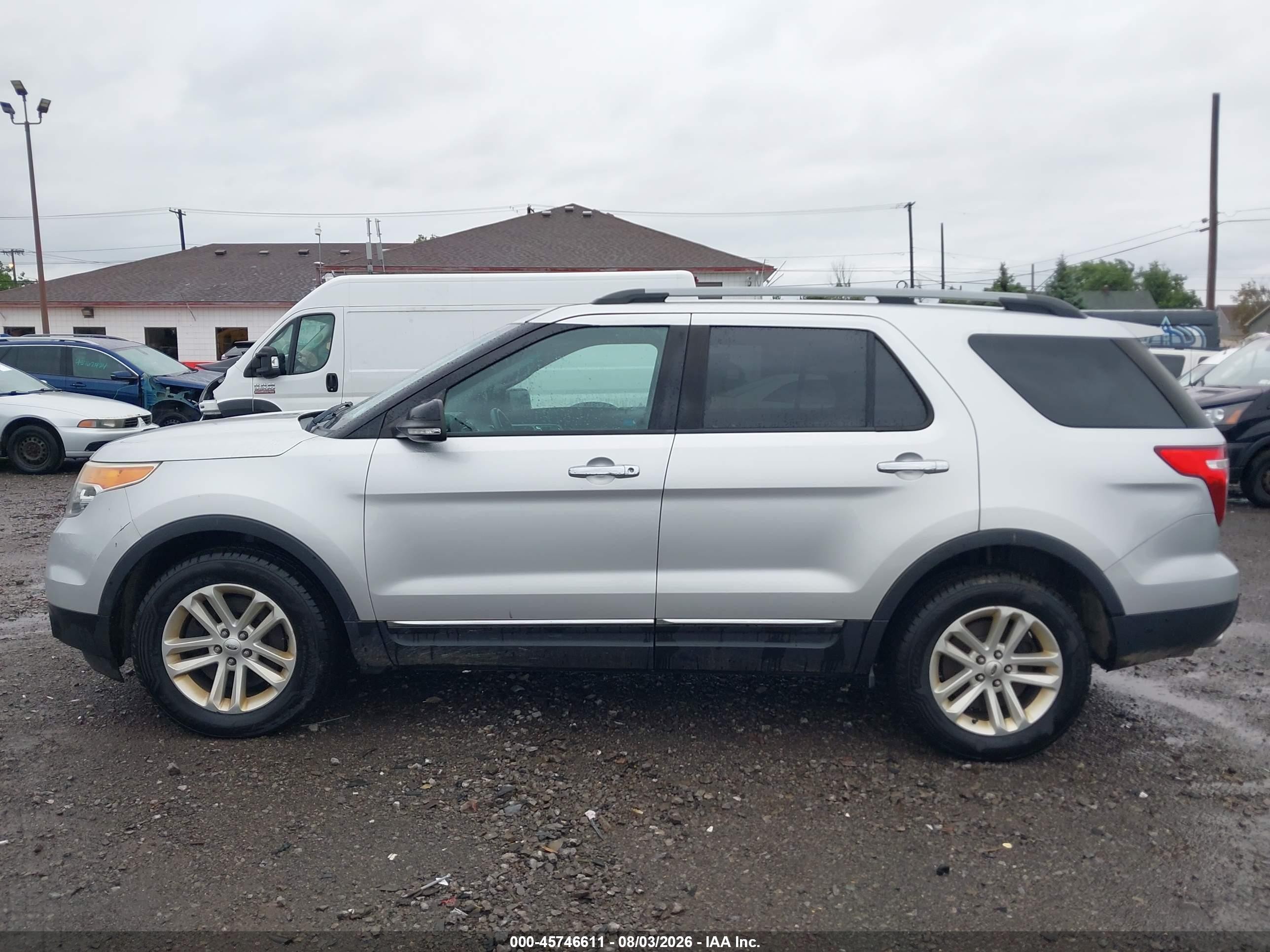 2015 Ford Explorer Xlt Silver vin: 1FM5K8D89FGB57259