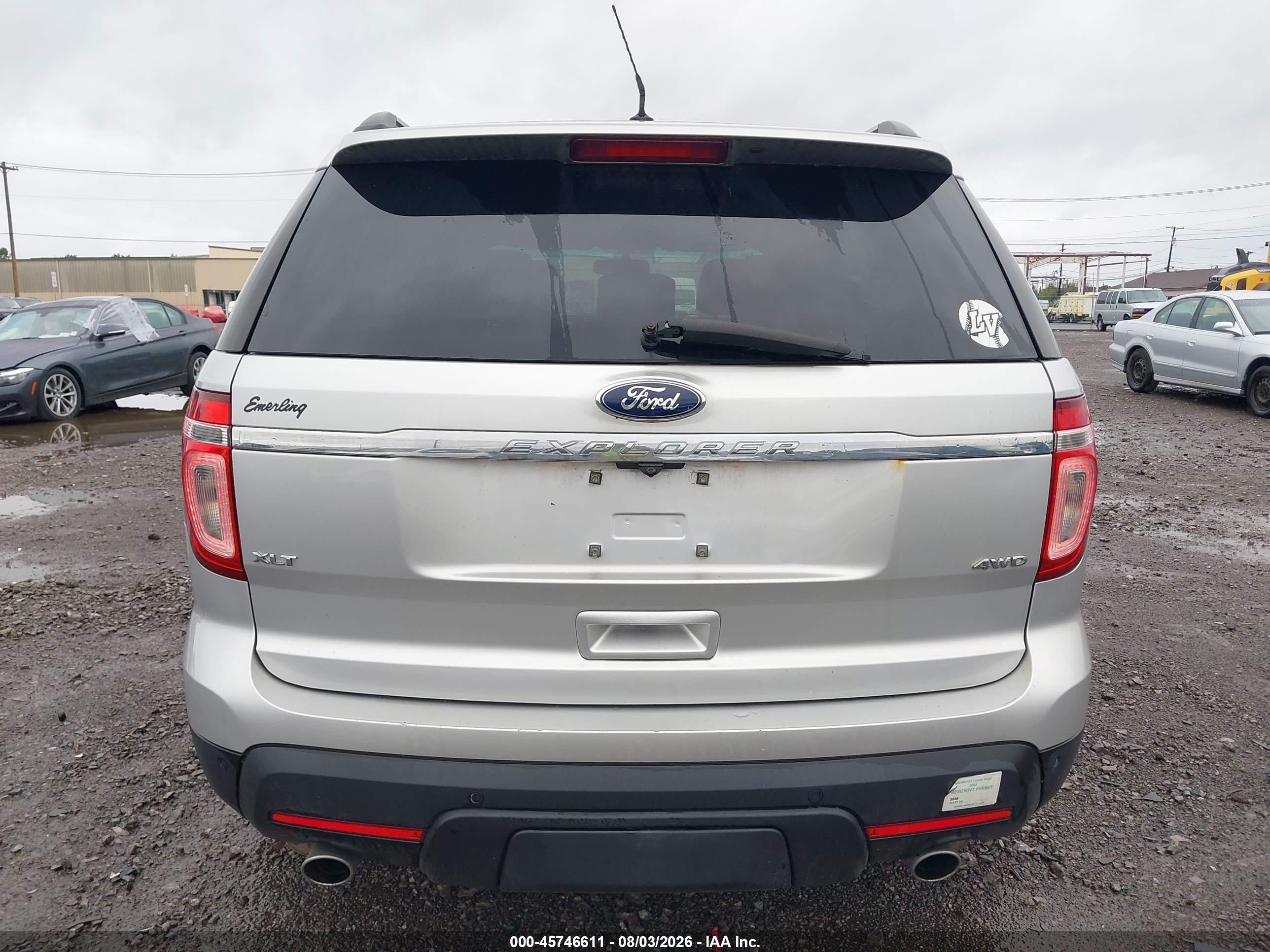 2015 Ford Explorer Xlt Silver vin: 1FM5K8D89FGB57259