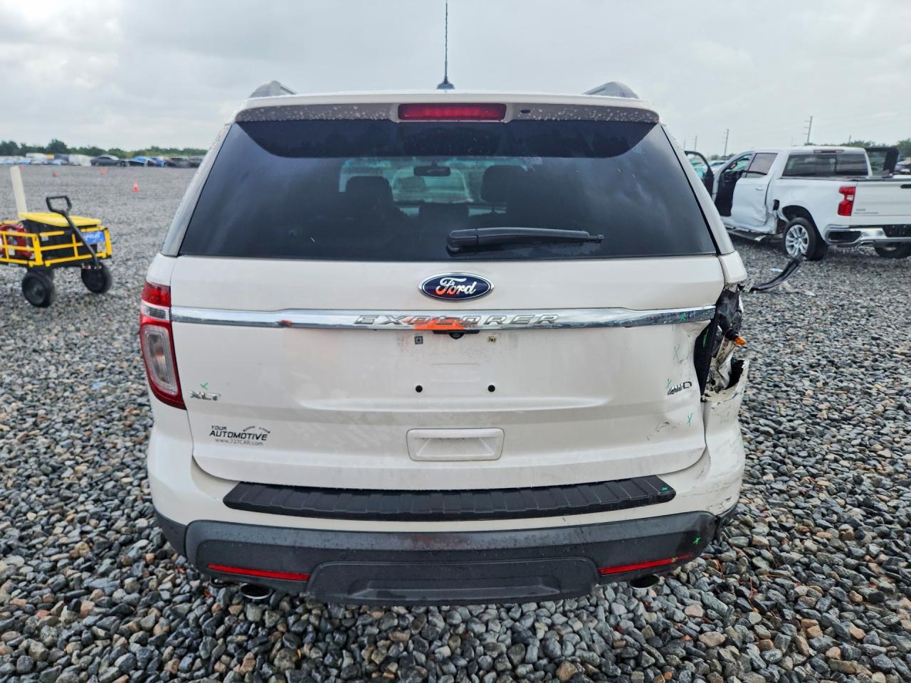 2015 Ford Explorer Xlt Белый vin: 1FM5K8D89FGC28234