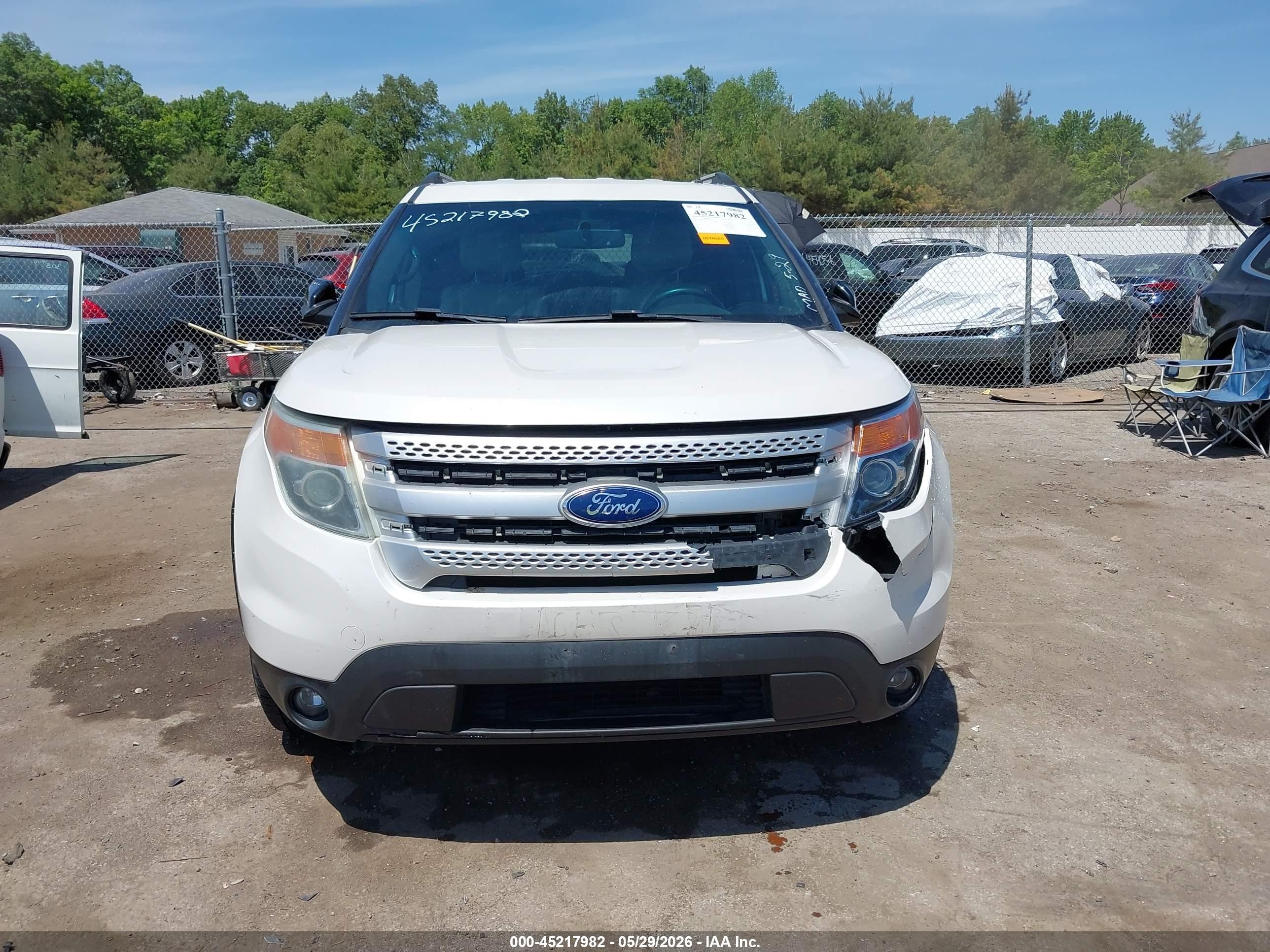 2015 Ford Explorer Xlt White vin: 1FM5K8D89FGC52534