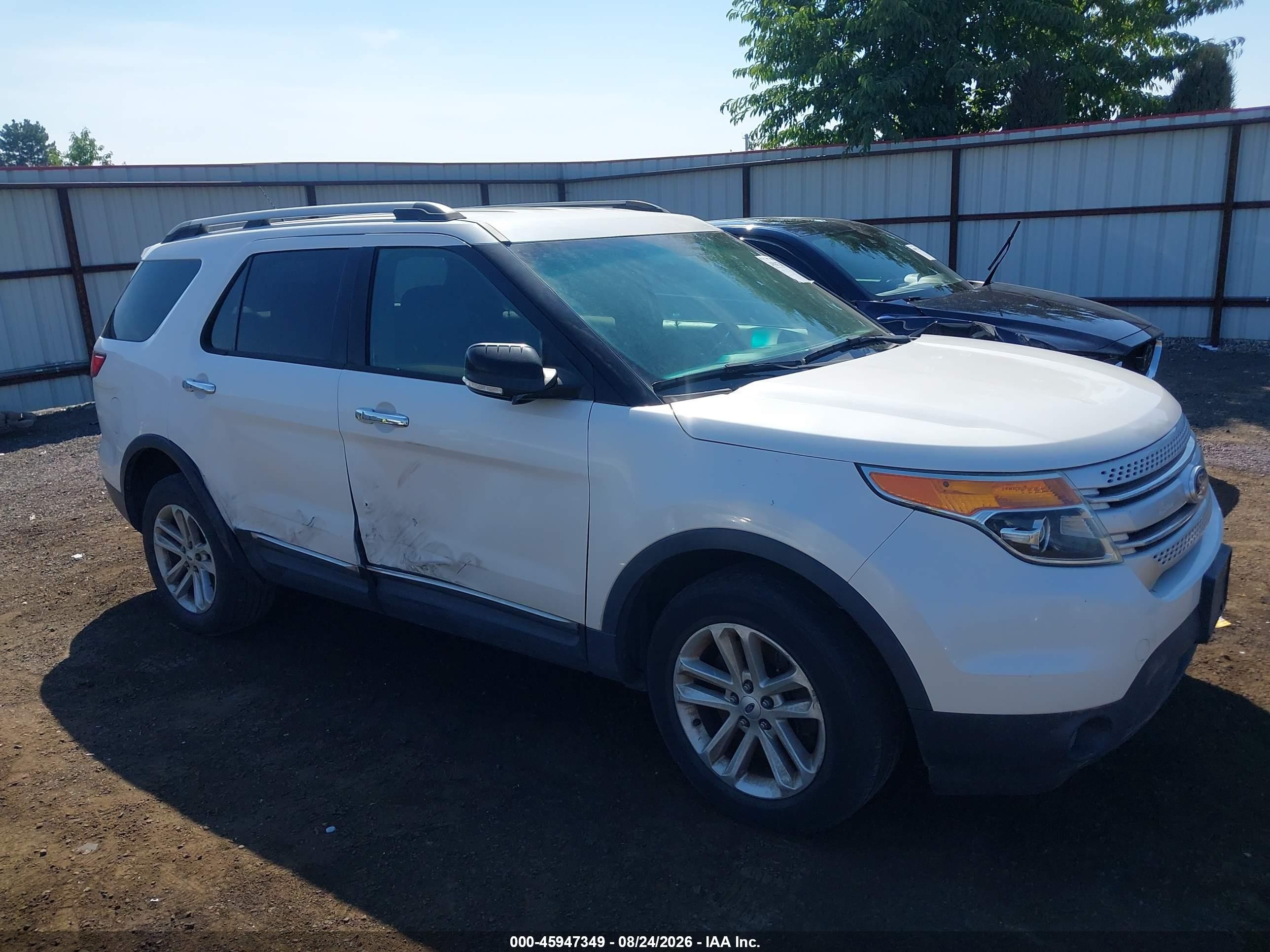 2015 Ford Explorer Xlt White vin: 1FM5K8D89FGC55823