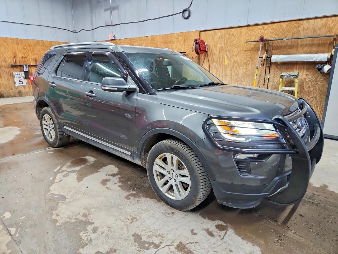 2019 Ford Explorer Xlt Gray vin: 1FM5K8D89KGA87515