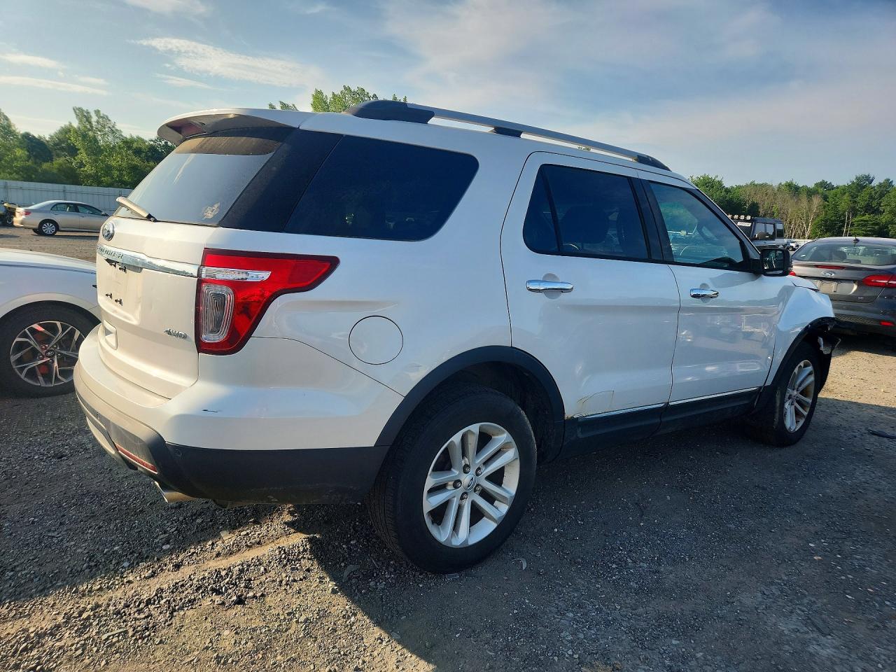 2013 Ford Explorer Xlt White vin: 1FM5K8D8XDGA91155