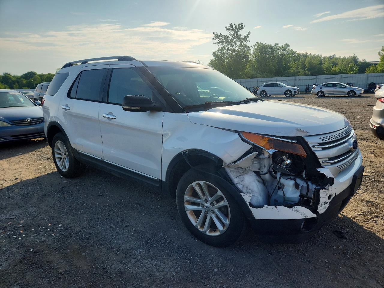 2013 Ford Explorer Xlt White vin: 1FM5K8D8XDGA91155
