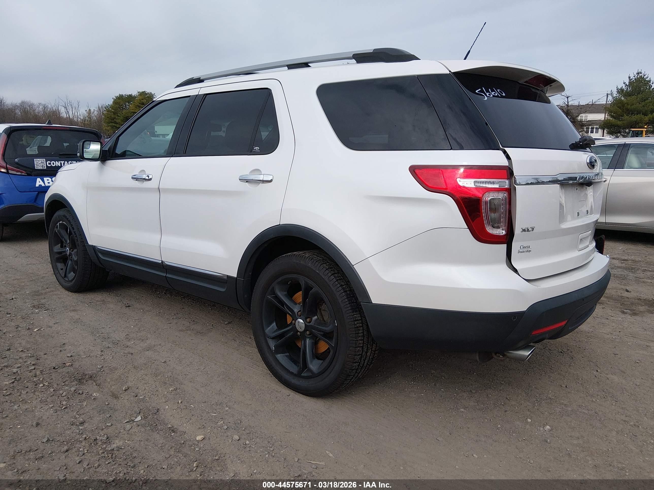 2013 Ford Explorer Xlt Белый vin: 1FM5K8D8XDGC13402