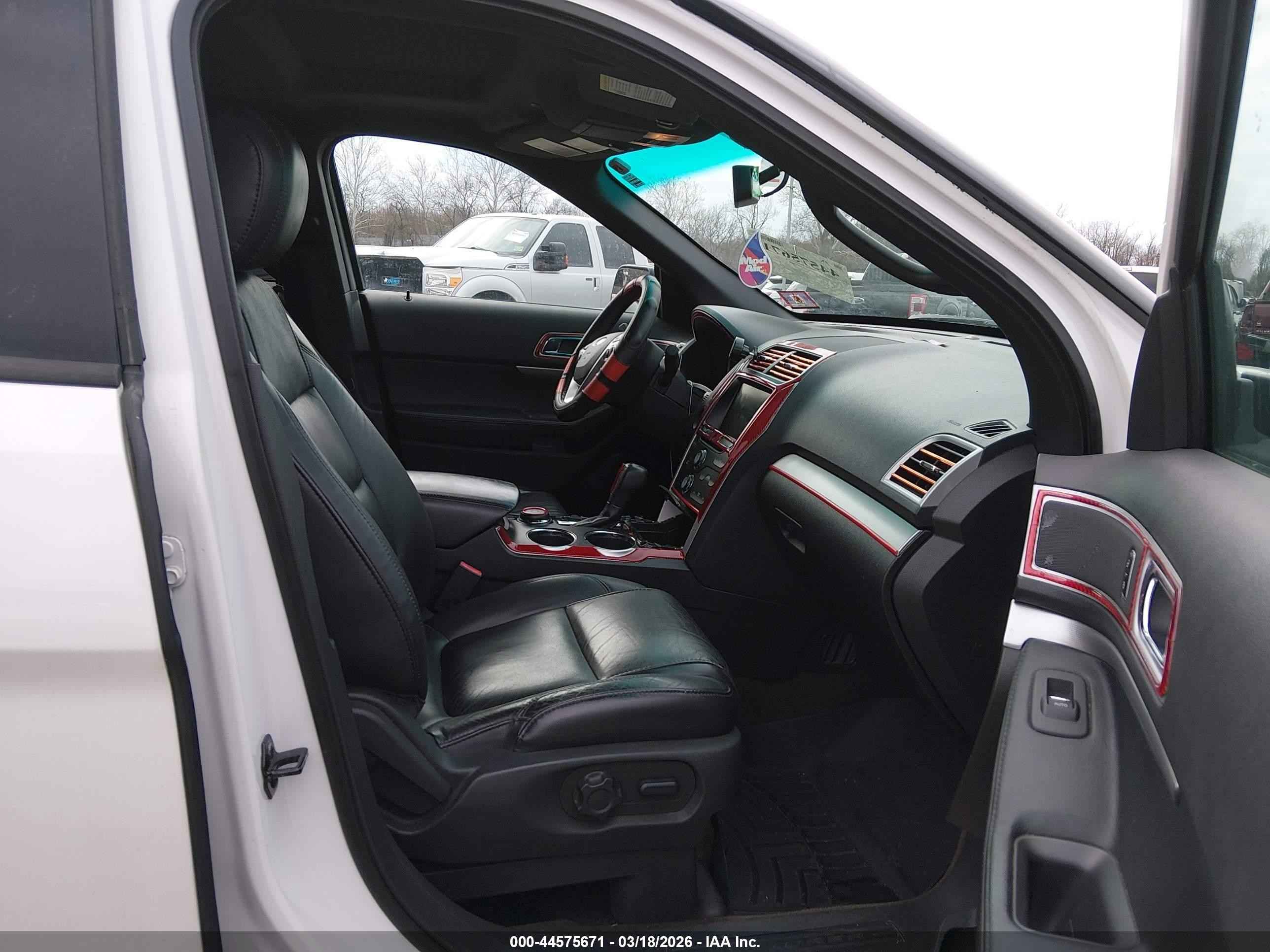 2013 Ford Explorer Xlt Белый vin: 1FM5K8D8XDGC13402