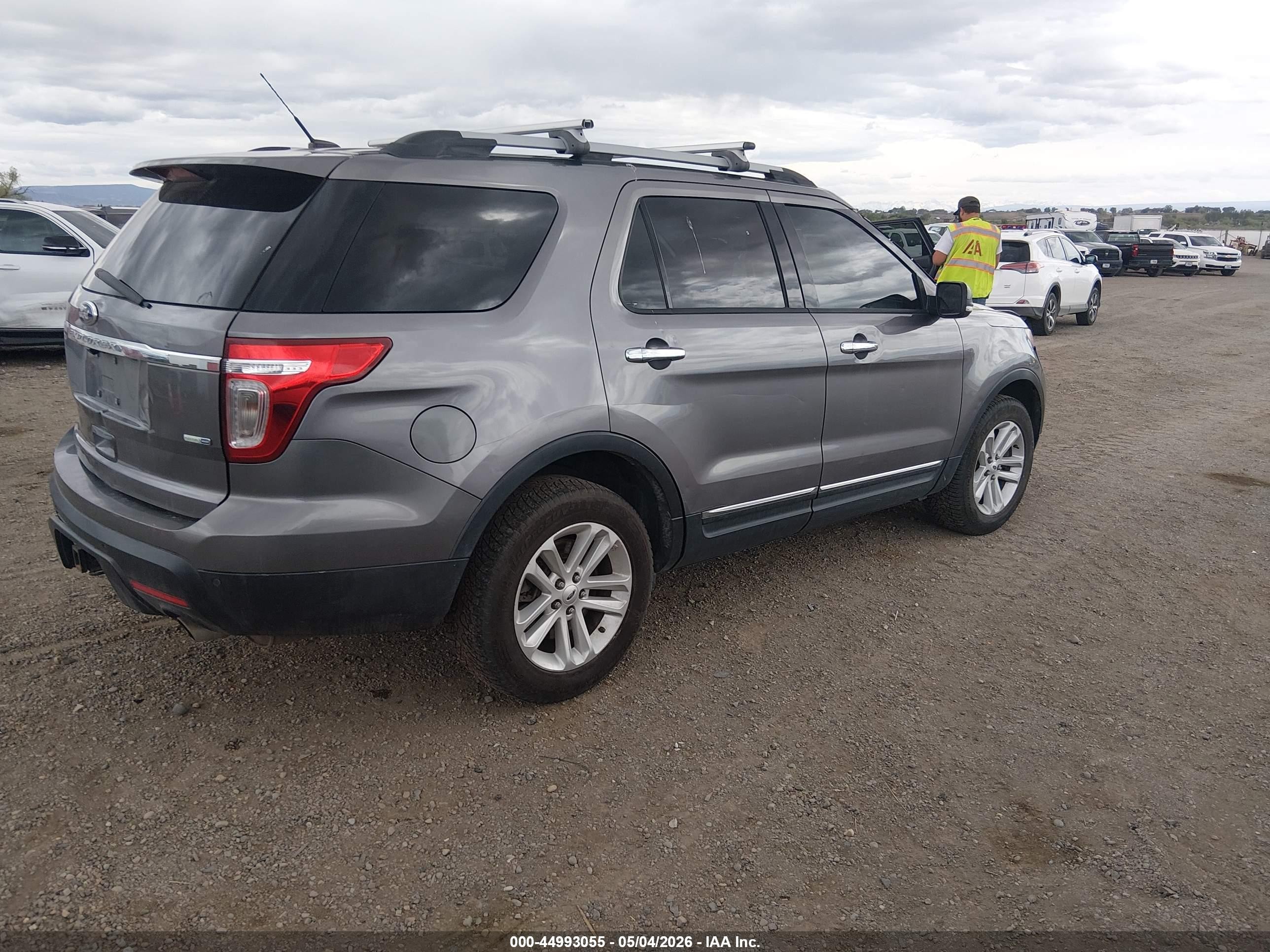 2013 Ford Explorer Xlt Серый vin: 1FM5K8D8XDGC44861