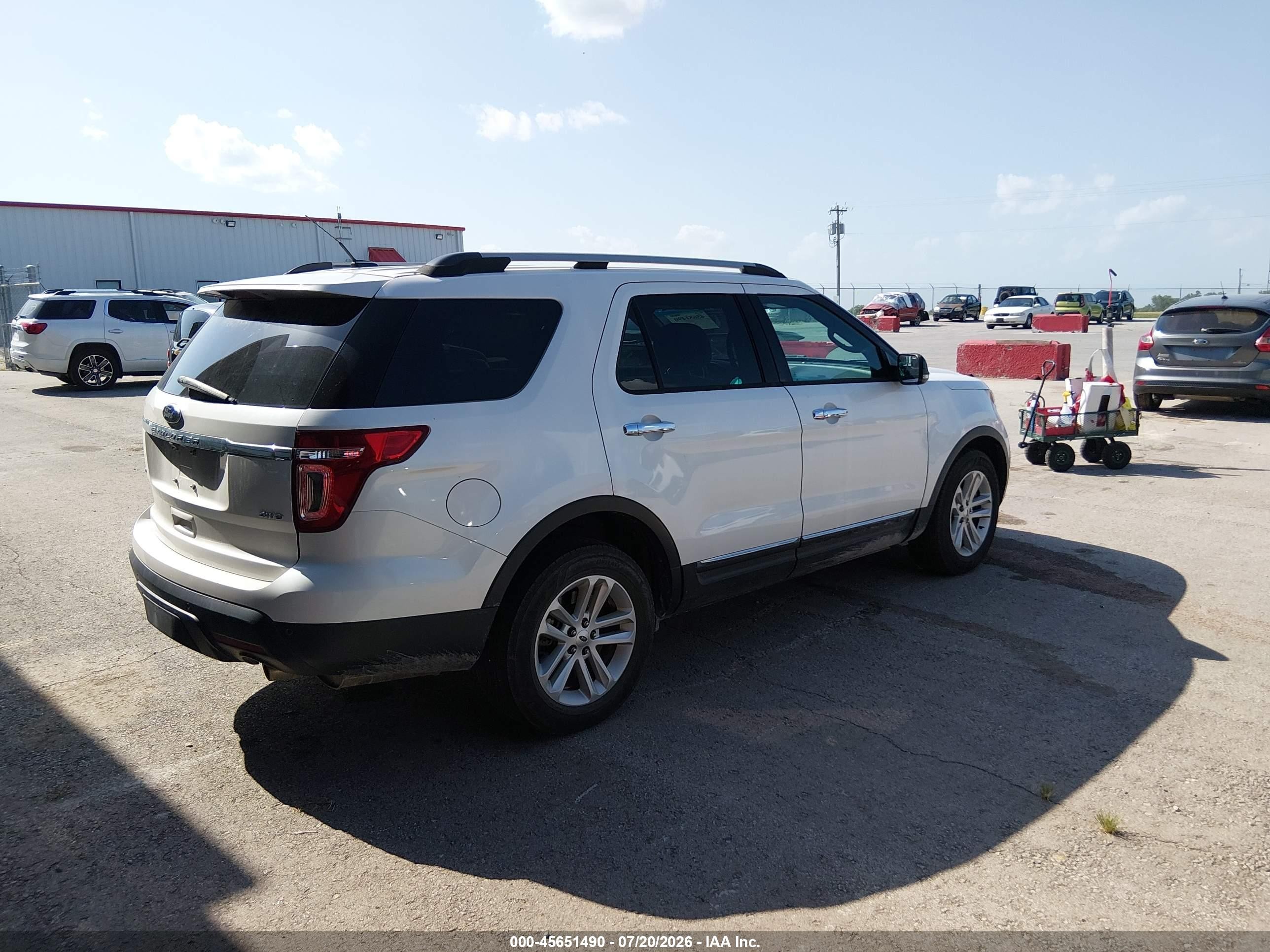 2013 Ford Explorer Xlt White vin: 1FM5K8D8XDGC56802