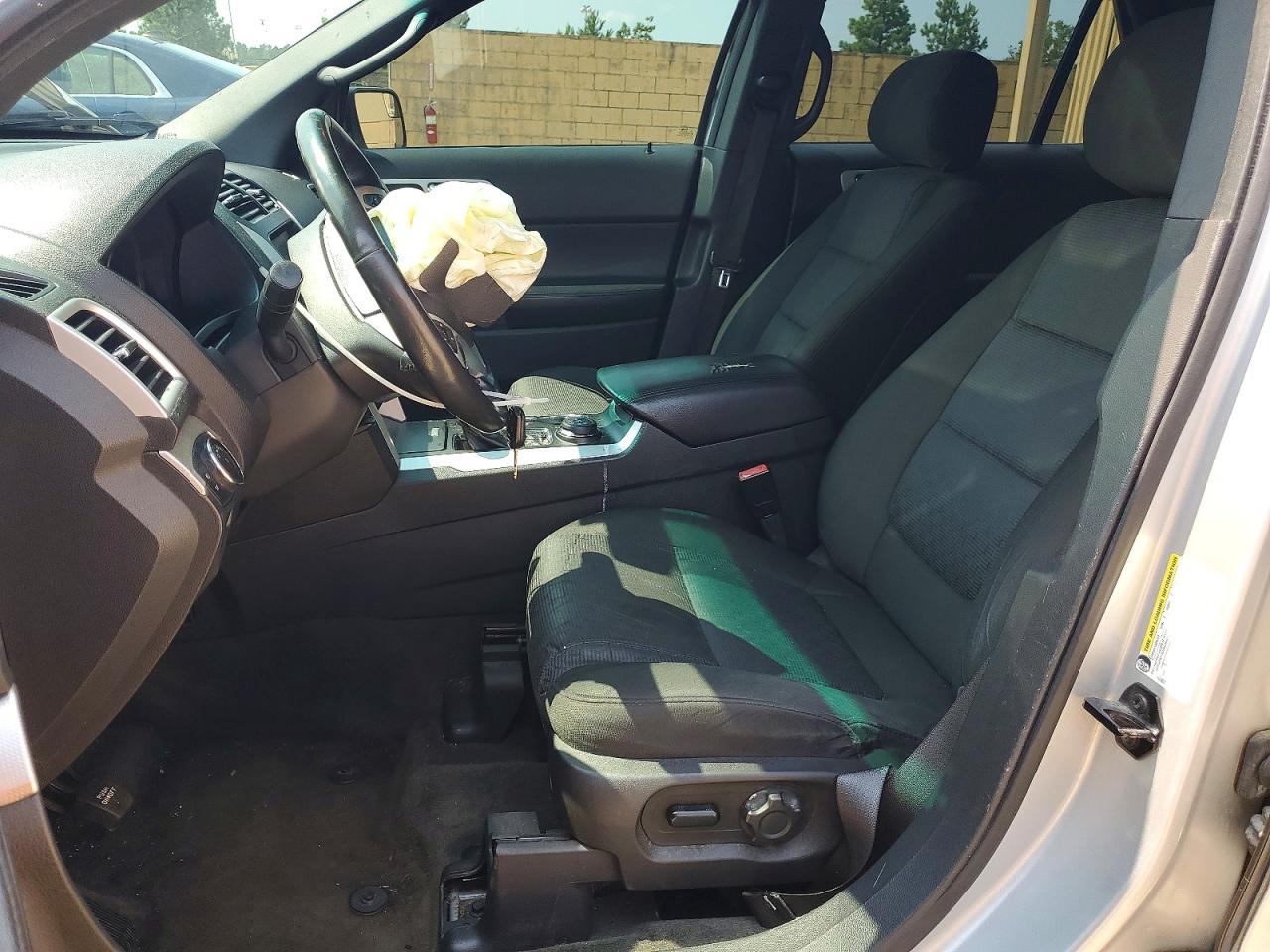 2014 Ford Explorer Xlt Silver vin: 1FM5K8D8XEGC02823