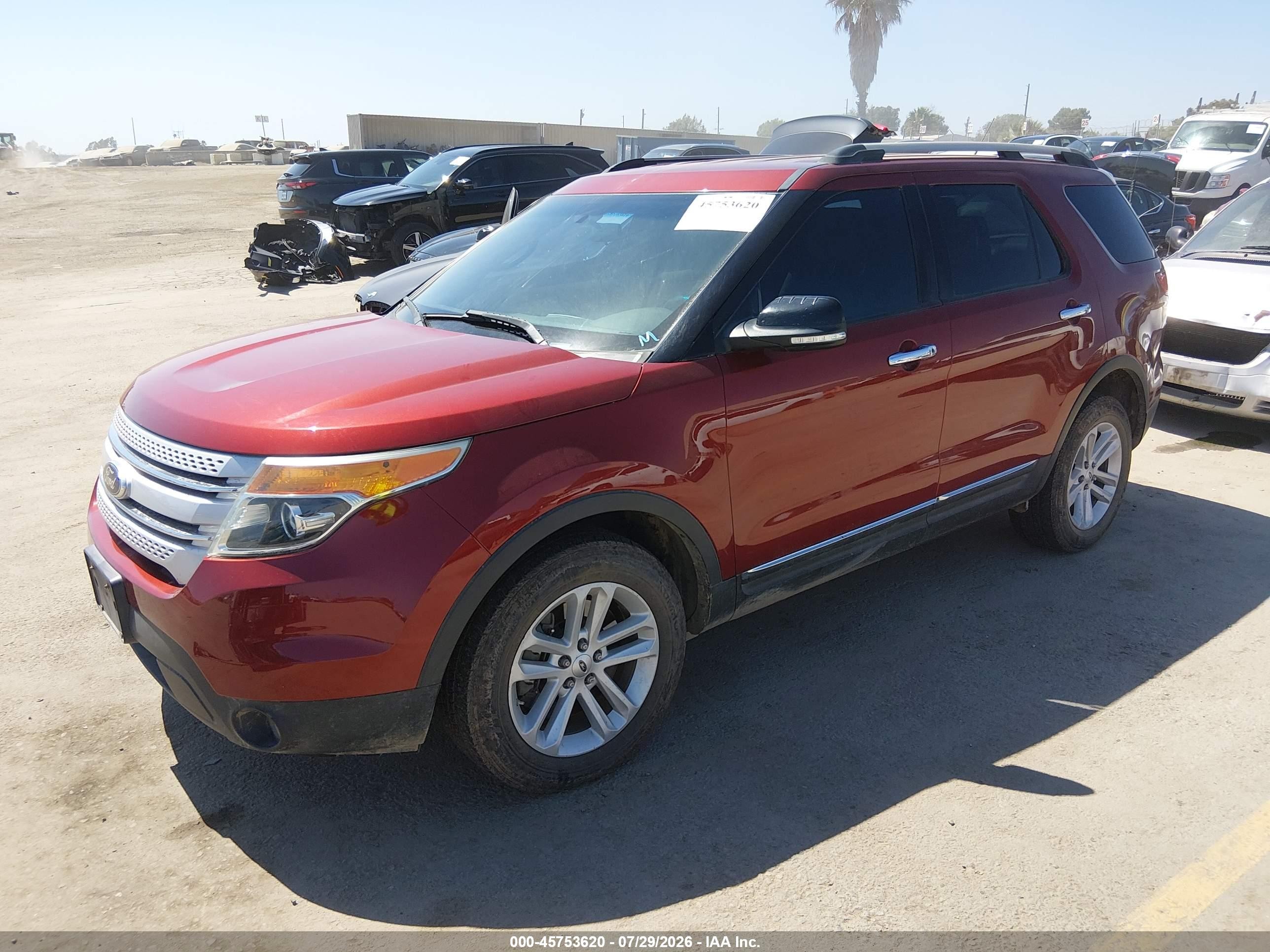 2014 Ford Explorer Xlt Red vin: 1FM5K8D8XEGC37622