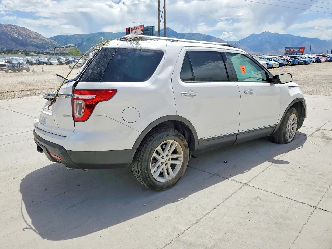 2015 Ford Explorer Xlt White vin: 1FM5K8D8XFGC24886