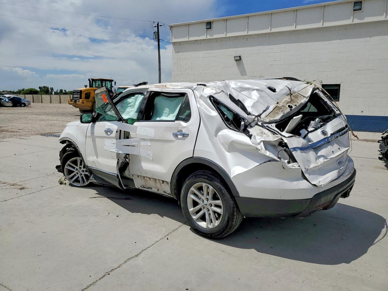 2015 Ford Explorer Xlt White vin: 1FM5K8D8XFGC24886