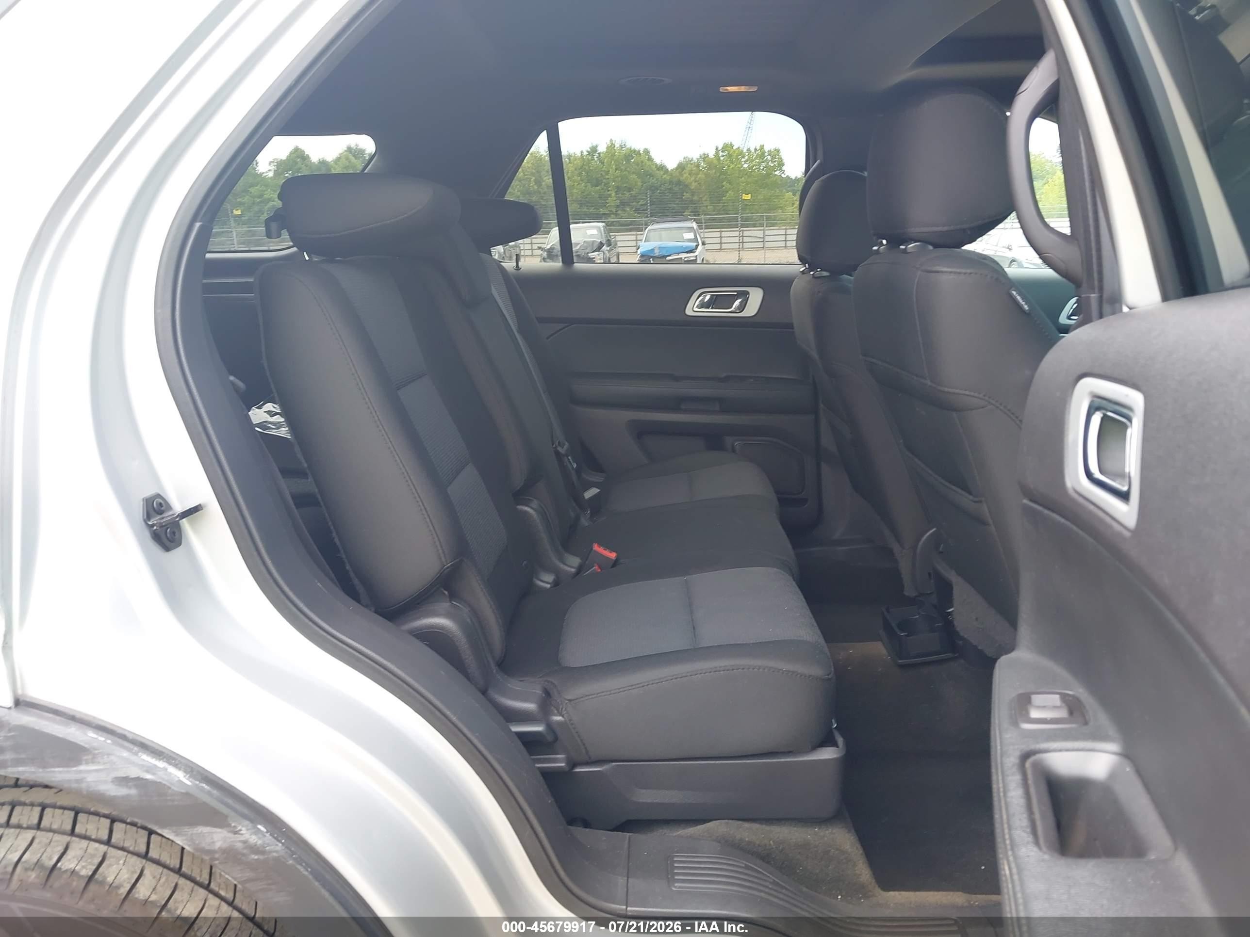 2015 Ford Explorer Xlt Серебряный vin: 1FM5K8D8XFGC55989