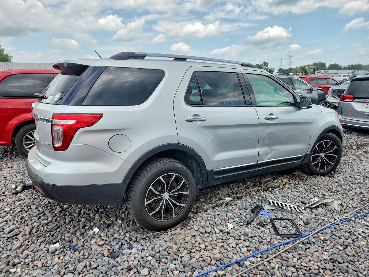 2015 Ford Explorer Xlt Silver vin: 1FM5K8D8XFGC59993