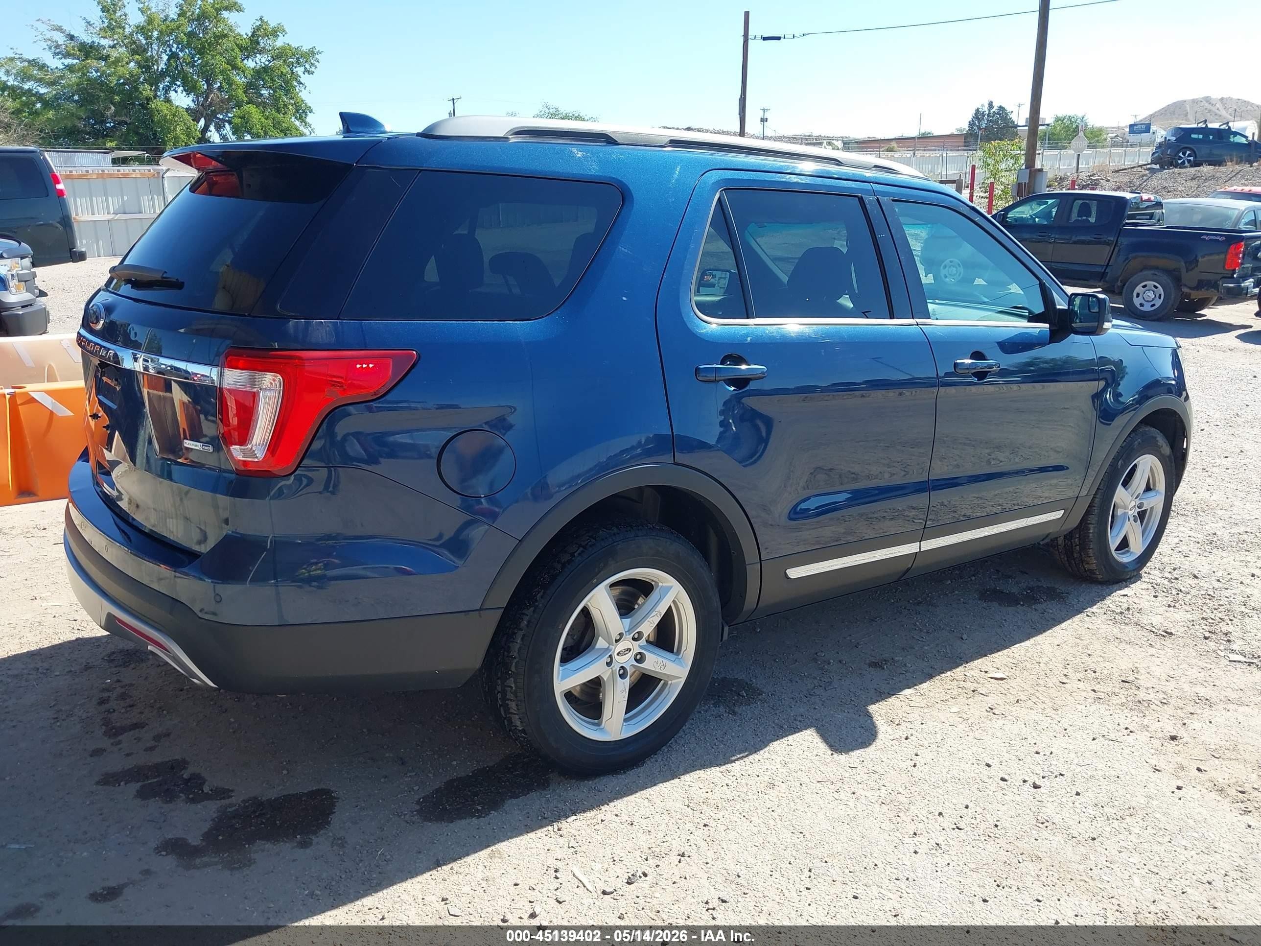 2016 Ford Explorer Xlt Blue vin: 1FM5K8D8XGGC63060