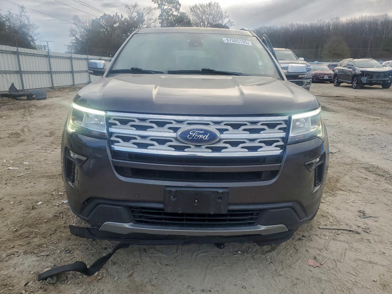 2019 Ford Explorer Xlt Gray vin: 1FM5K8D8XKGA02147