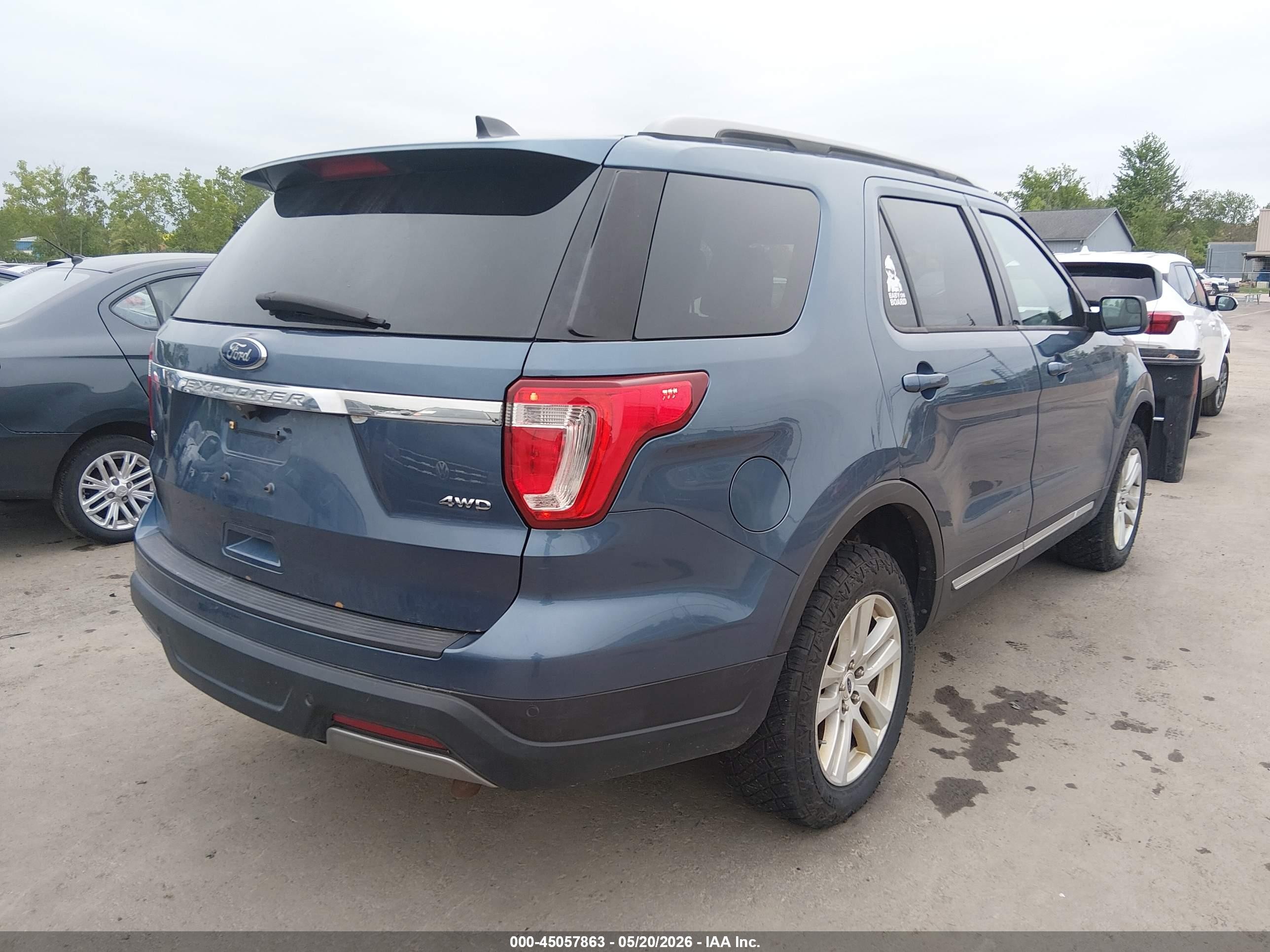 2019 Ford Explorer Xlt Blue vin: 1FM5K8D8XKGA16338