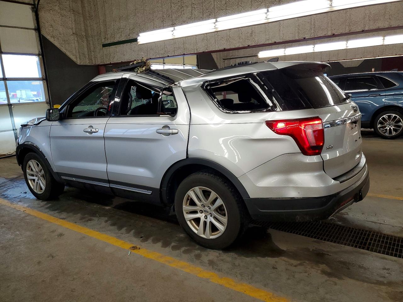 2019 Ford Explorer Xlt Silver vin: 1FM5K8D8XKGA50134