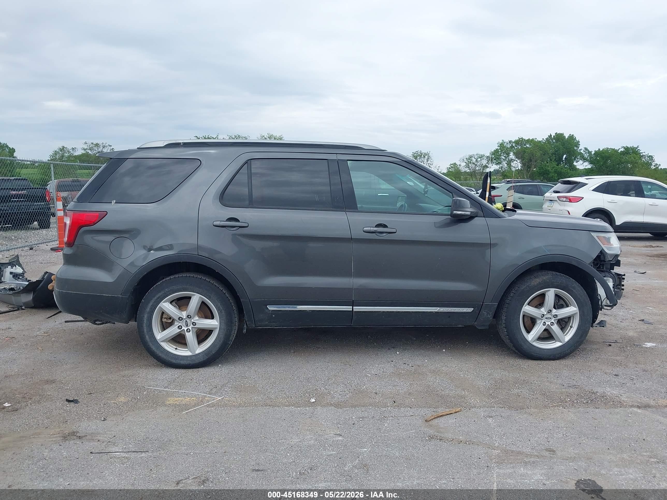 2016 Ford Explorer Xlt Gray vin: 1FM5K8DH1GGC34174
