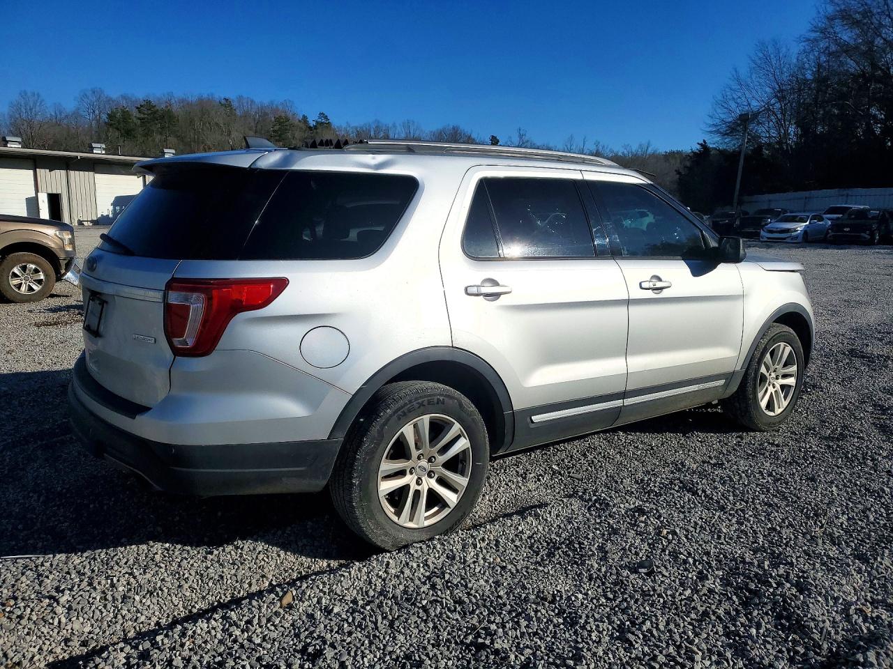 2018 Ford Explorer Xlt Silver vin: 1FM5K8DH2JGC05354