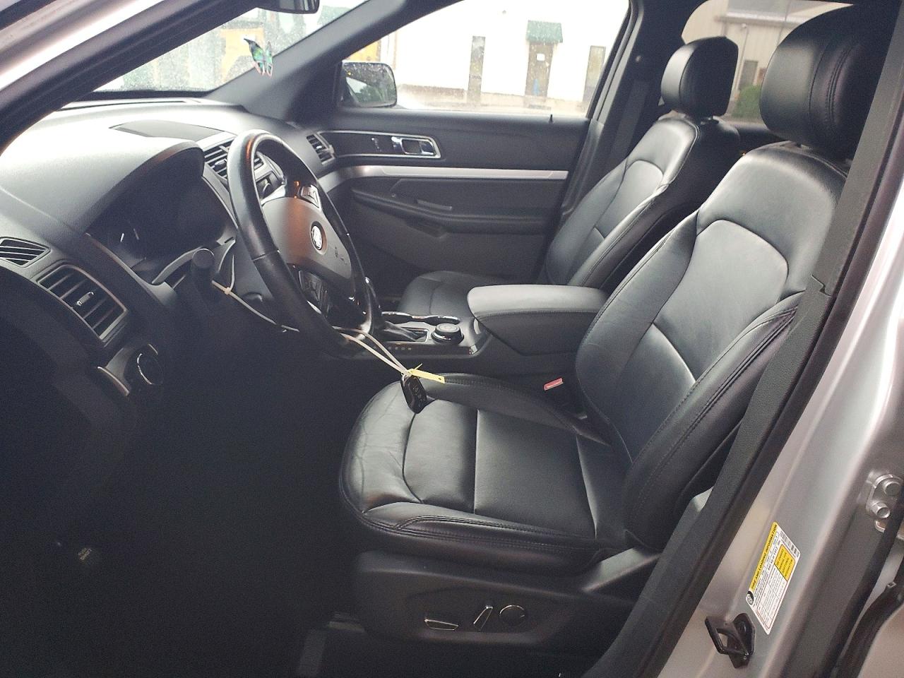 2017 Ford Explorer Xlt Silver vin: 1FM5K8DH4HGC83645