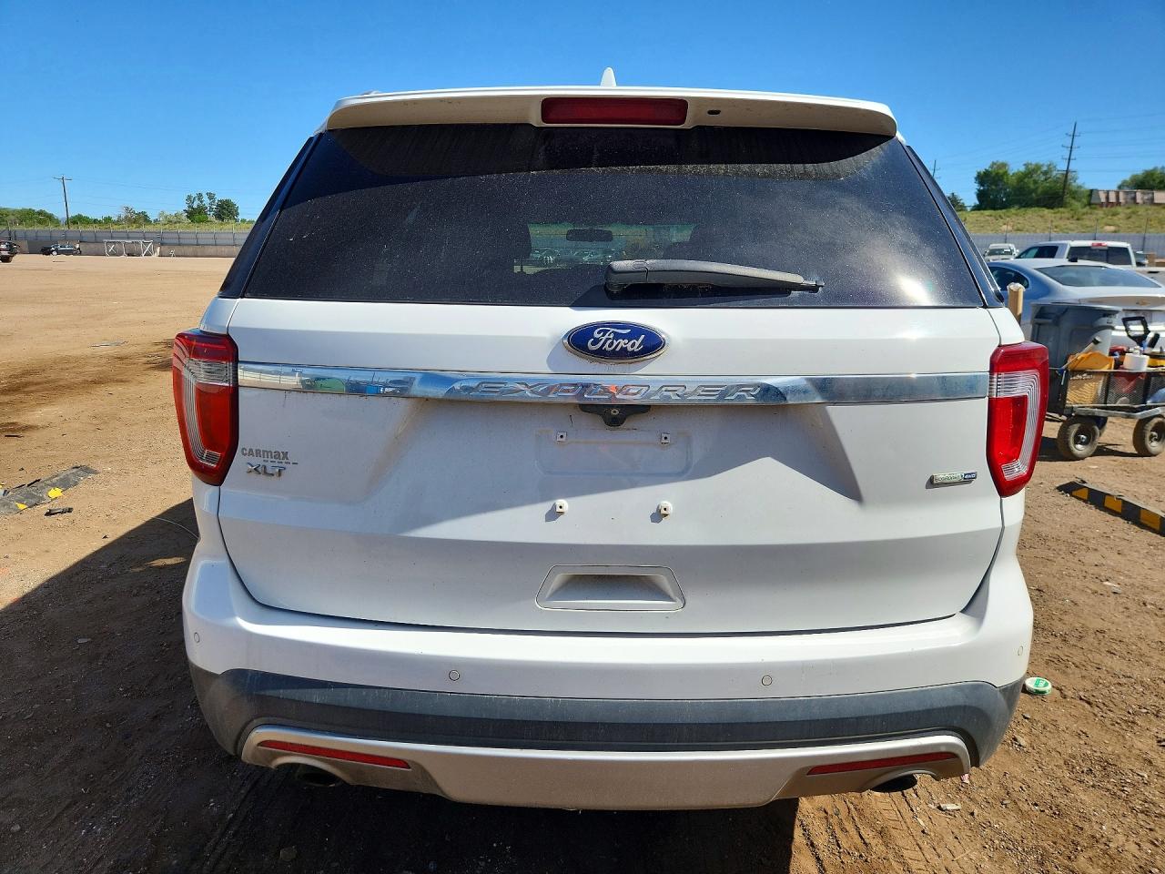 2016 Ford Explorer Xlt White vin: 1FM5K8DH7GGC73304