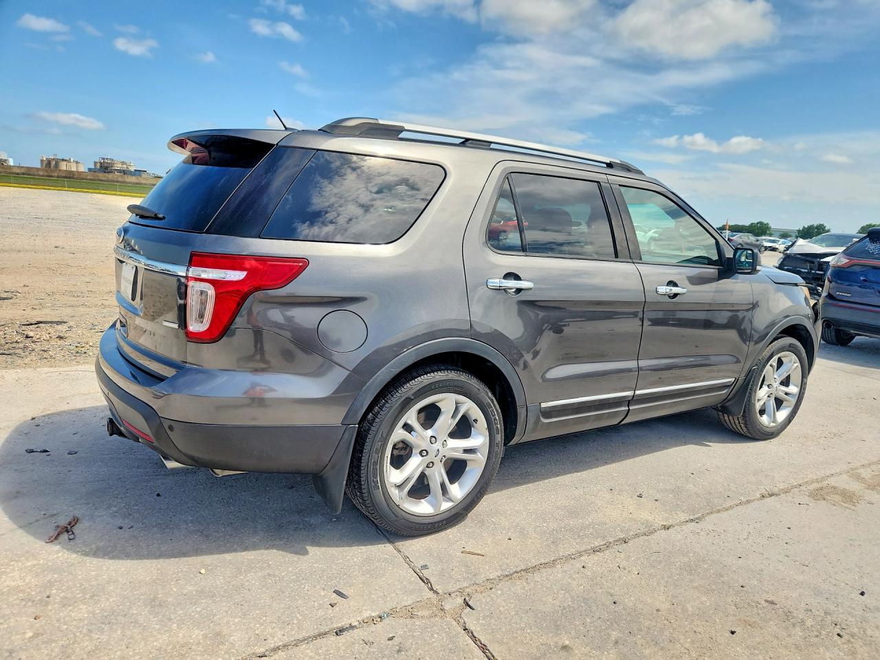 2015 Ford Explorer Limited Черный vin: 1FM5K8F81FGA51241