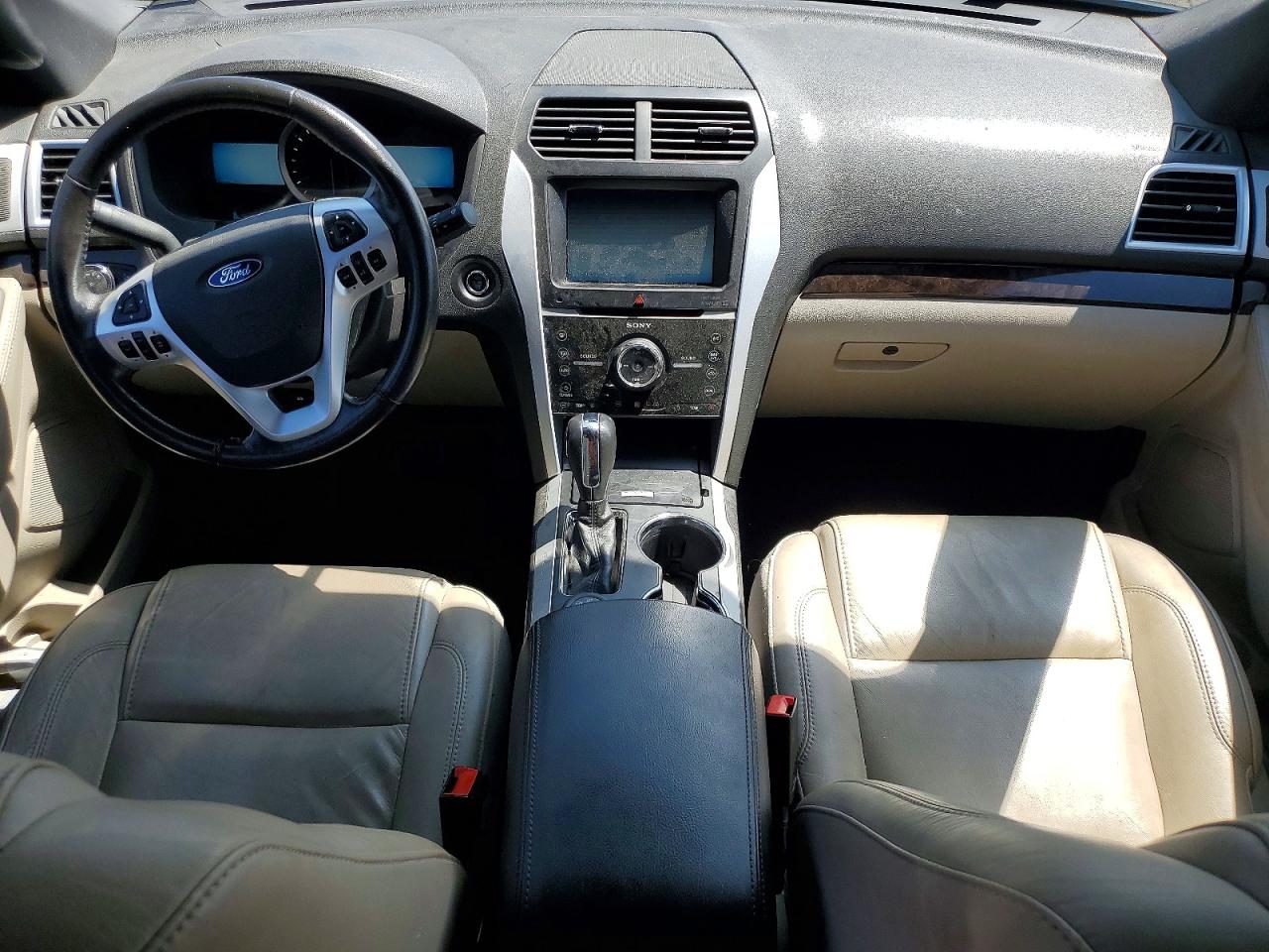 2015 Ford Explorer Limited Черный vin: 1FM5K8F82FGA04607