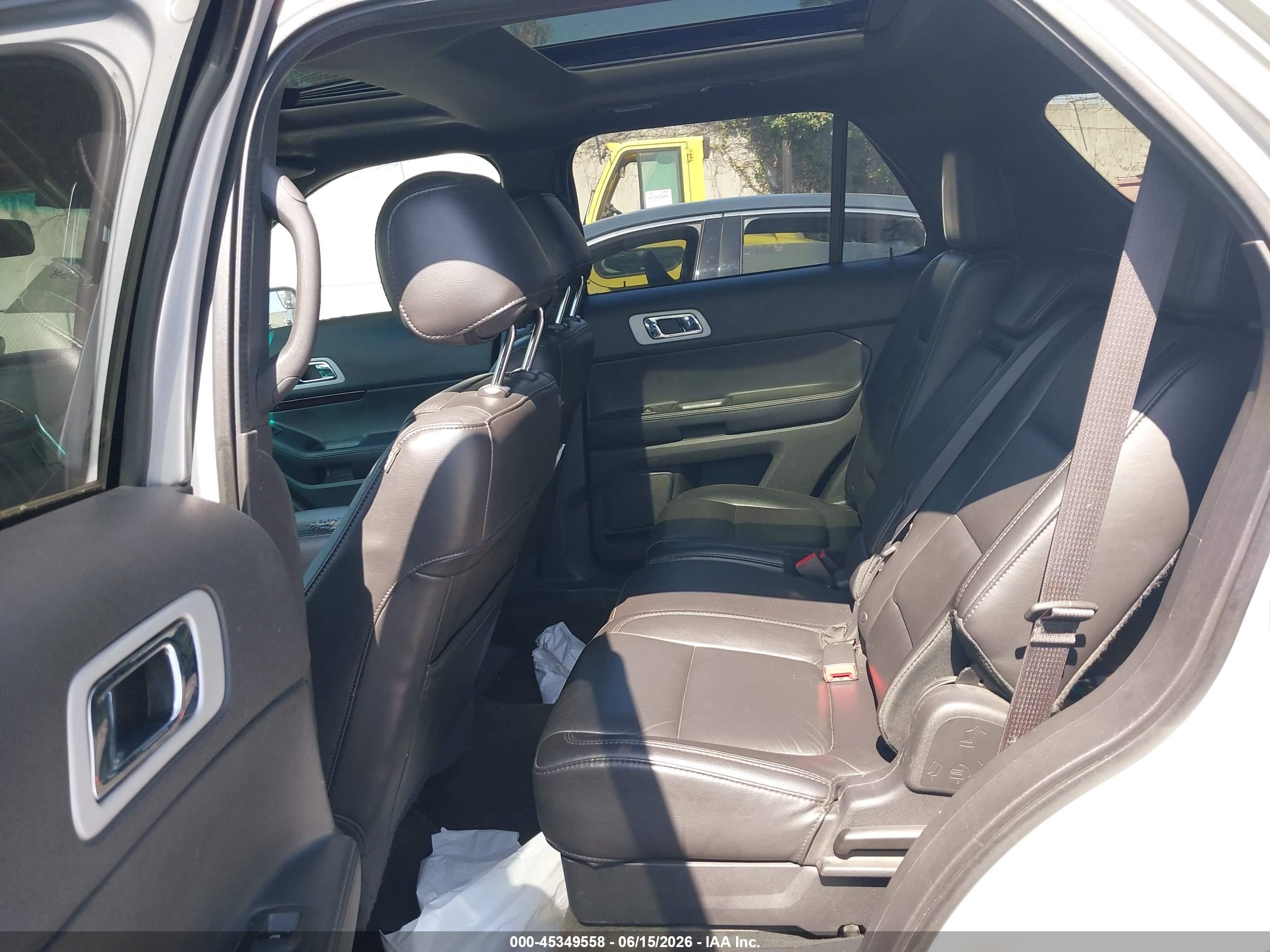 2015 Ford Explorer Limited Silver vin: 1FM5K8F82FGA15624