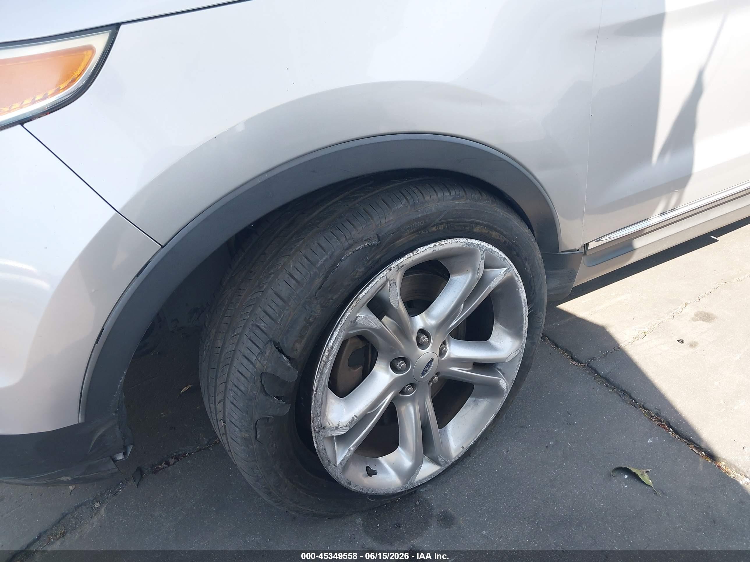 2015 Ford Explorer Limited Silver vin: 1FM5K8F82FGA15624