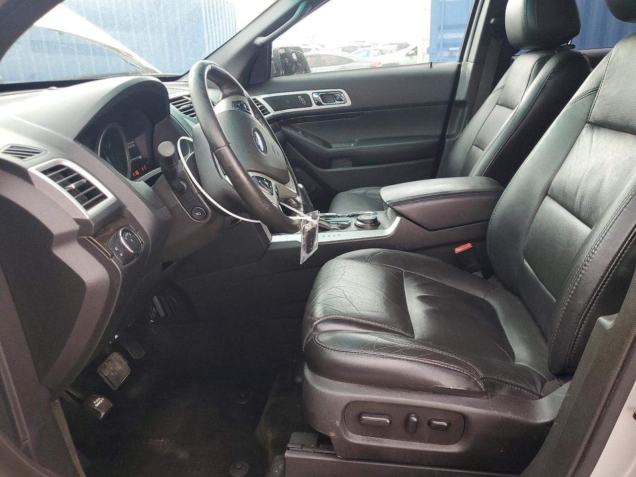 2015 Ford Explorer Limited Серебряный vin: 1FM5K8F82FGB81609