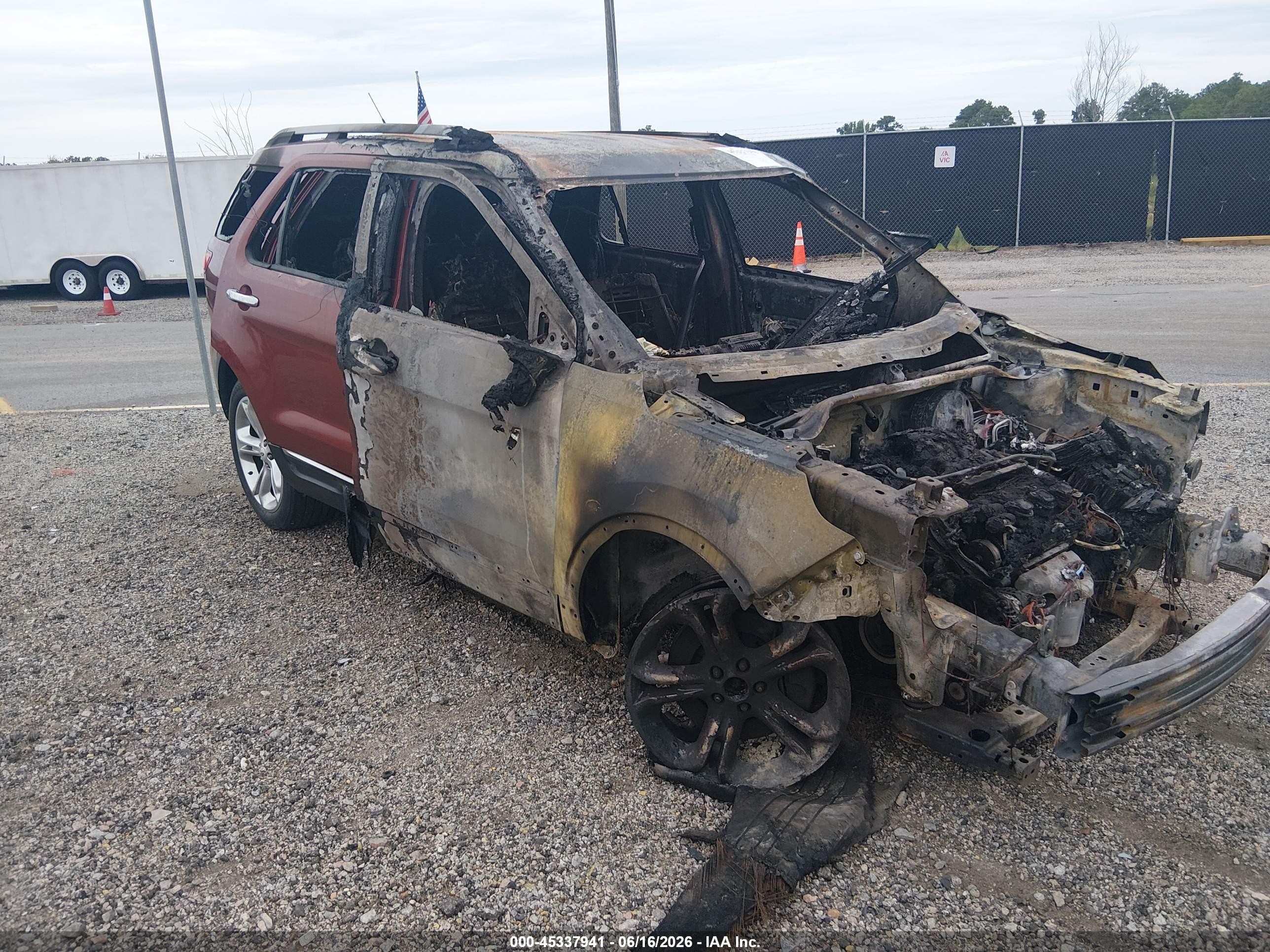 2014 Ford Explorer Limited Red vin: 1FM5K8F83EGA86202