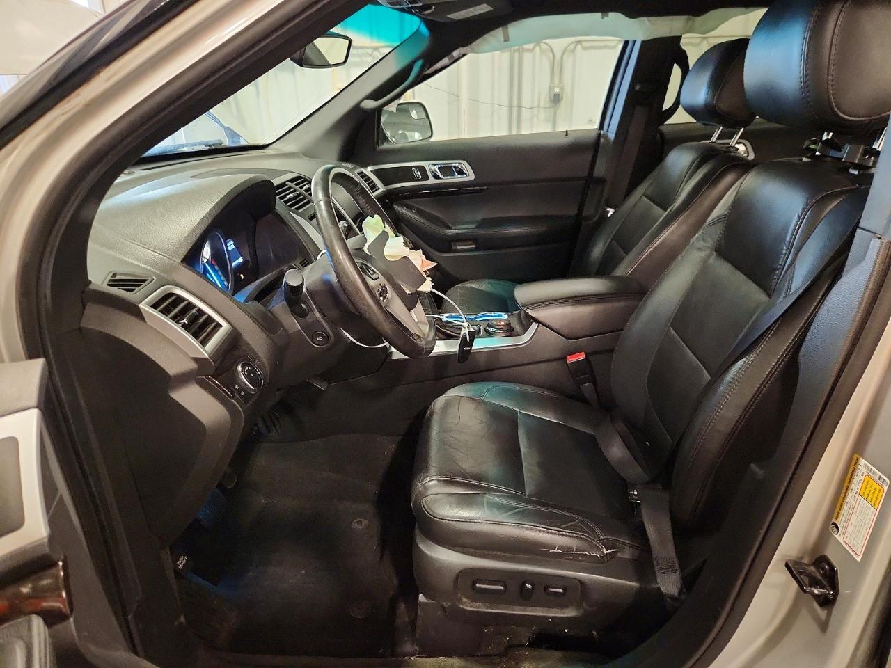 2014 Ford Explorer Limited Серебряный vin: 1FM5K8F83EGC24868